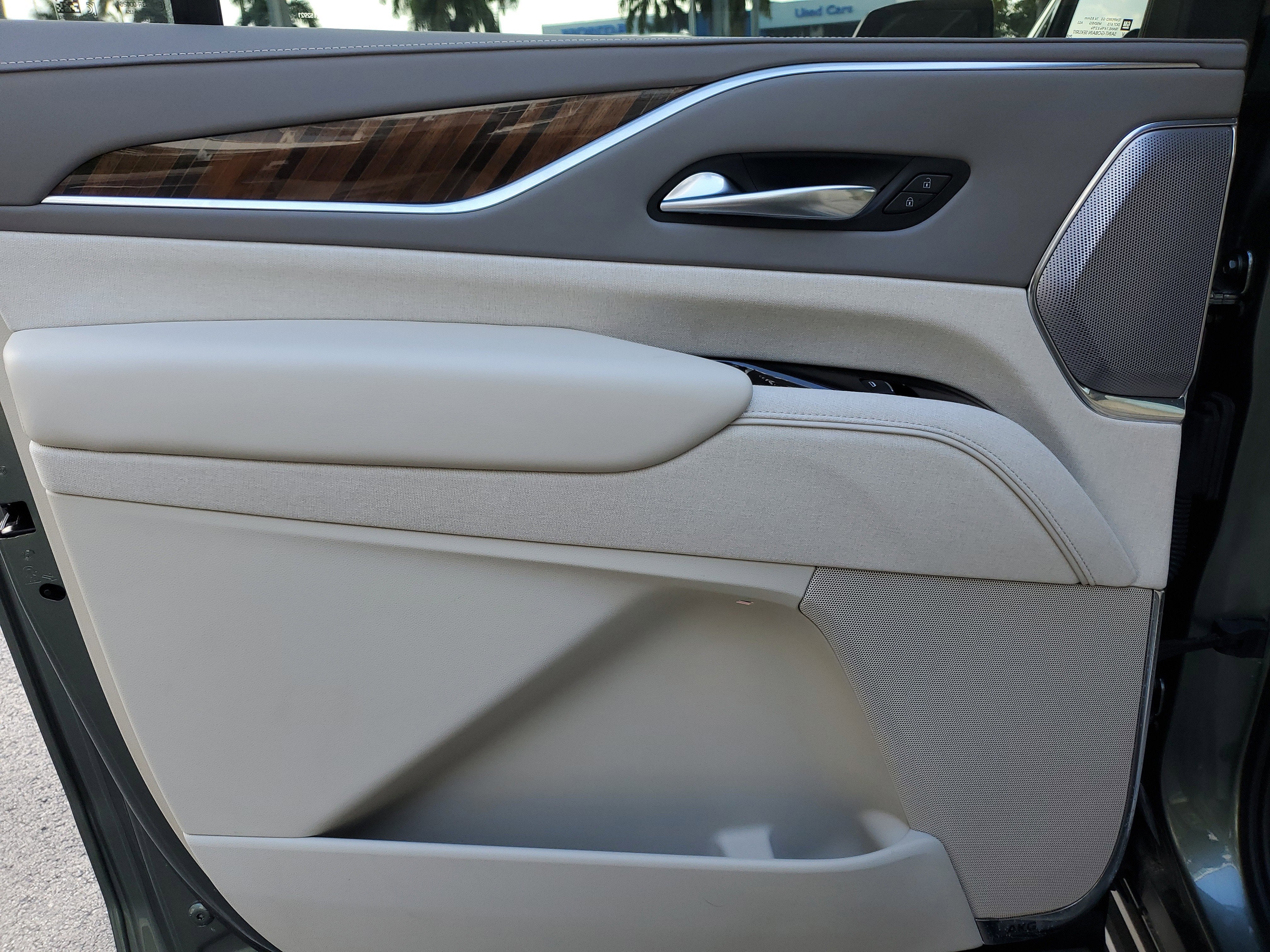 2023 Cadillac Escalade ESV Sport Platinum
