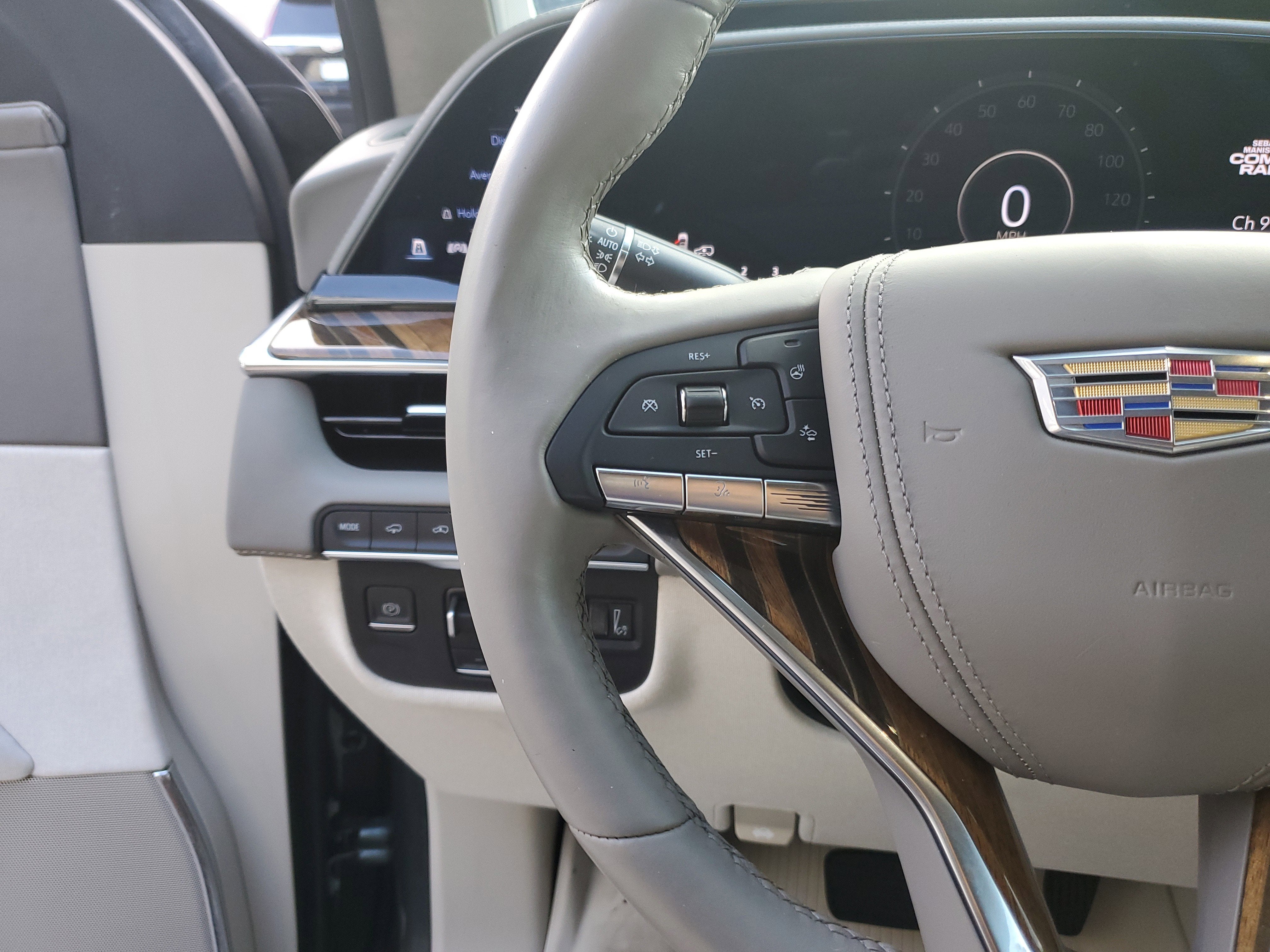 2023 Cadillac Escalade ESV Sport Platinum