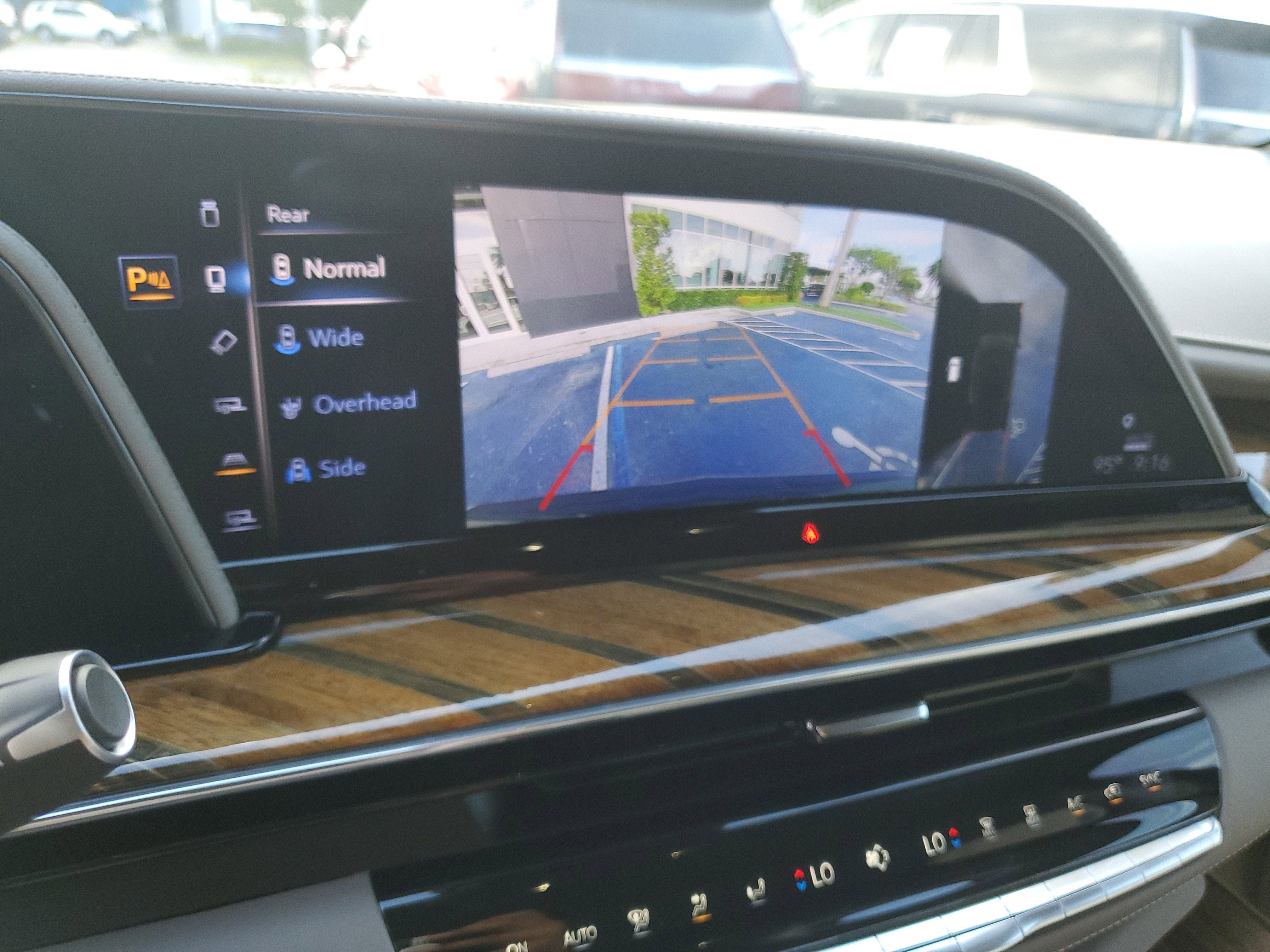 2023 Cadillac Escalade ESV Sport Platinum