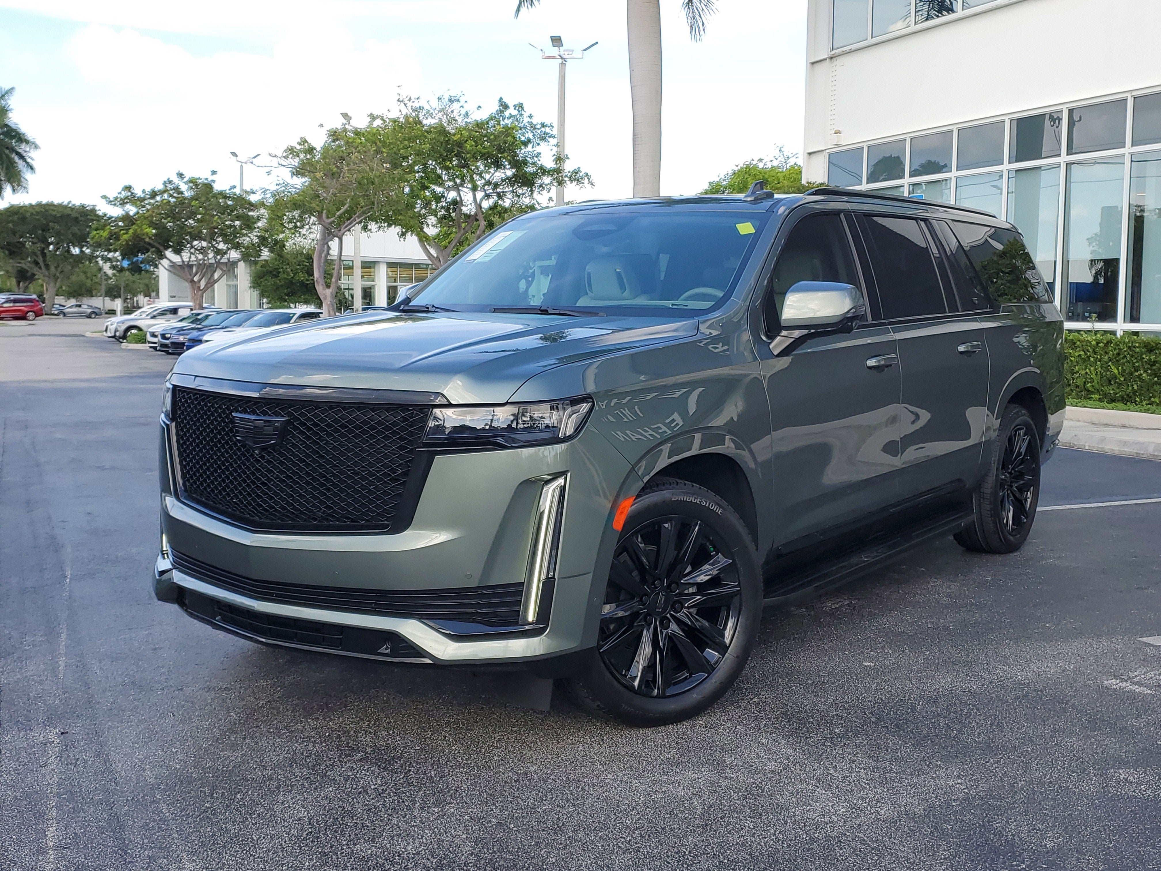 2023 Cadillac Escalade ESV Sport Platinum