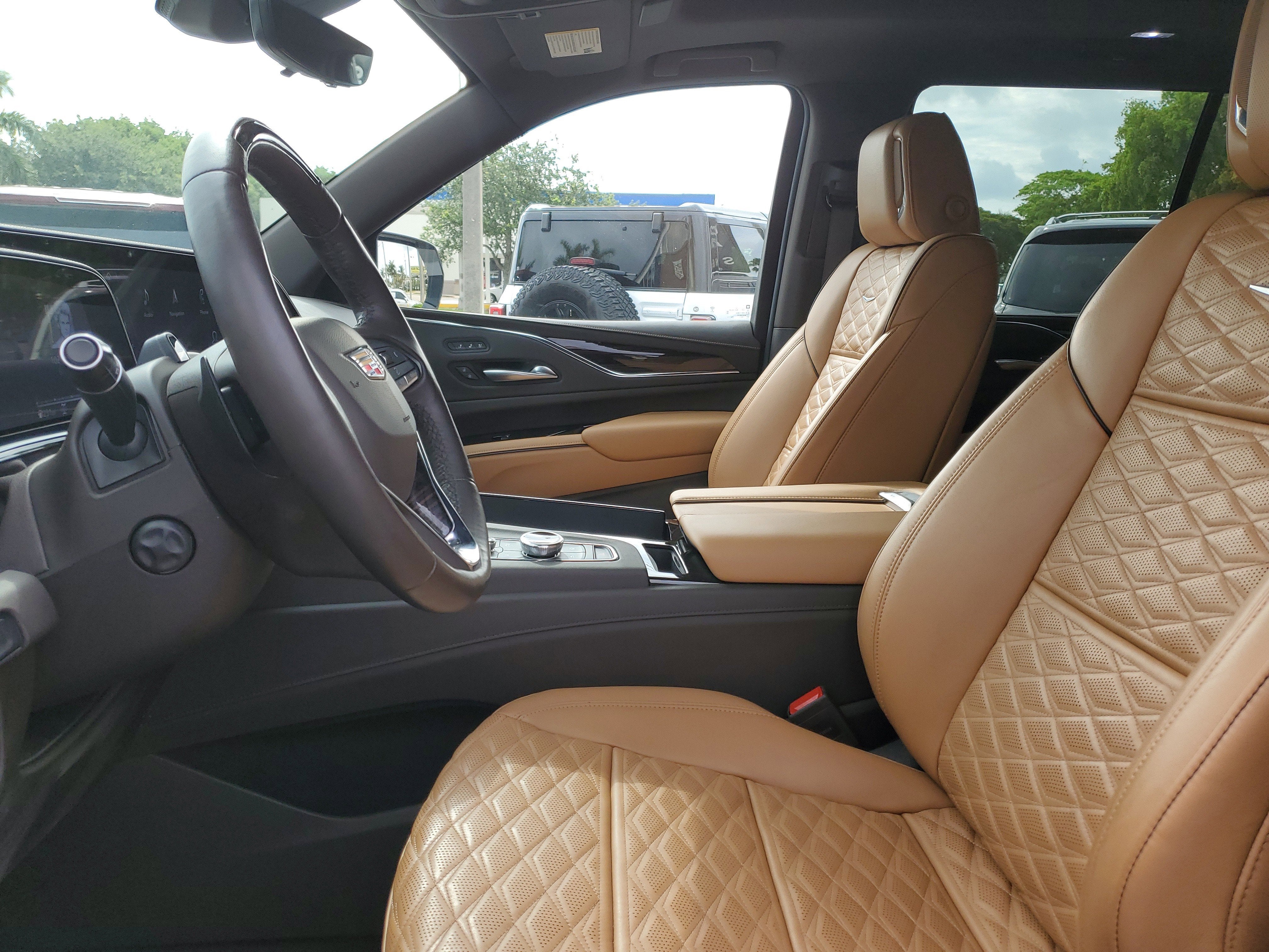 2023 Cadillac Escalade Premium Luxury