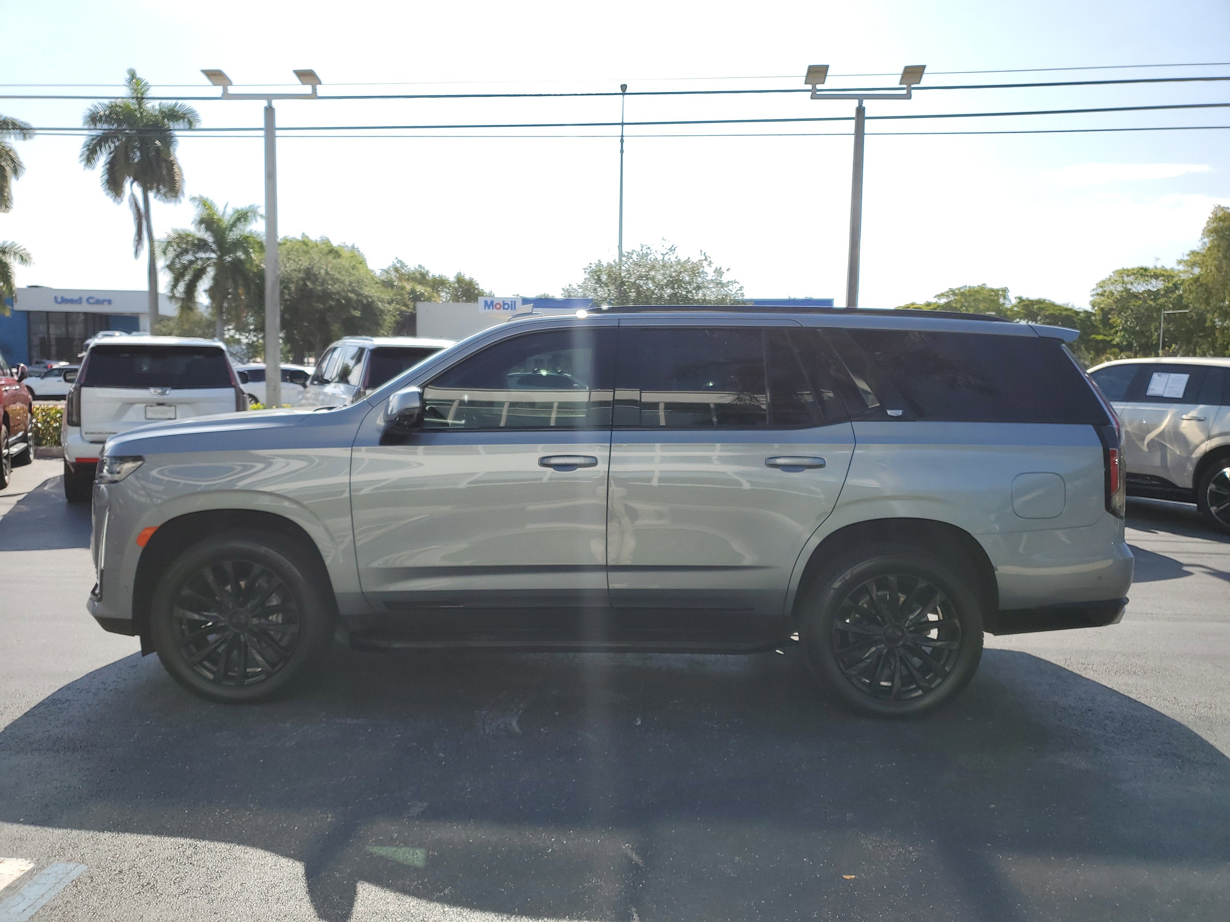 2023 Cadillac Escalade Premium Luxury