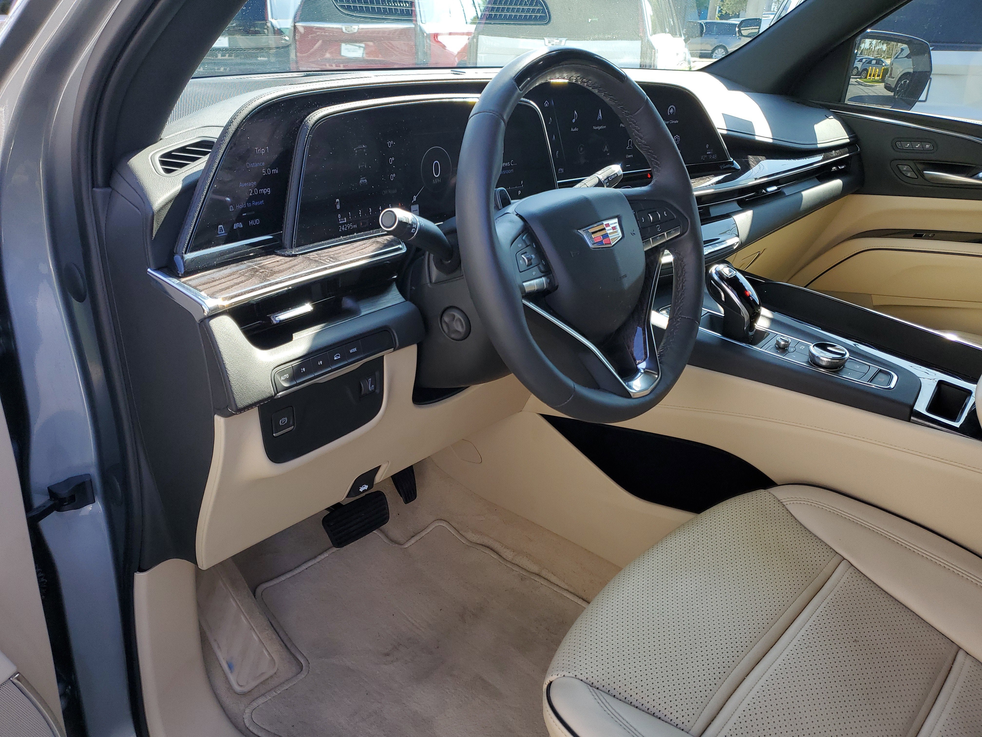 2023 Cadillac Escalade Premium Luxury