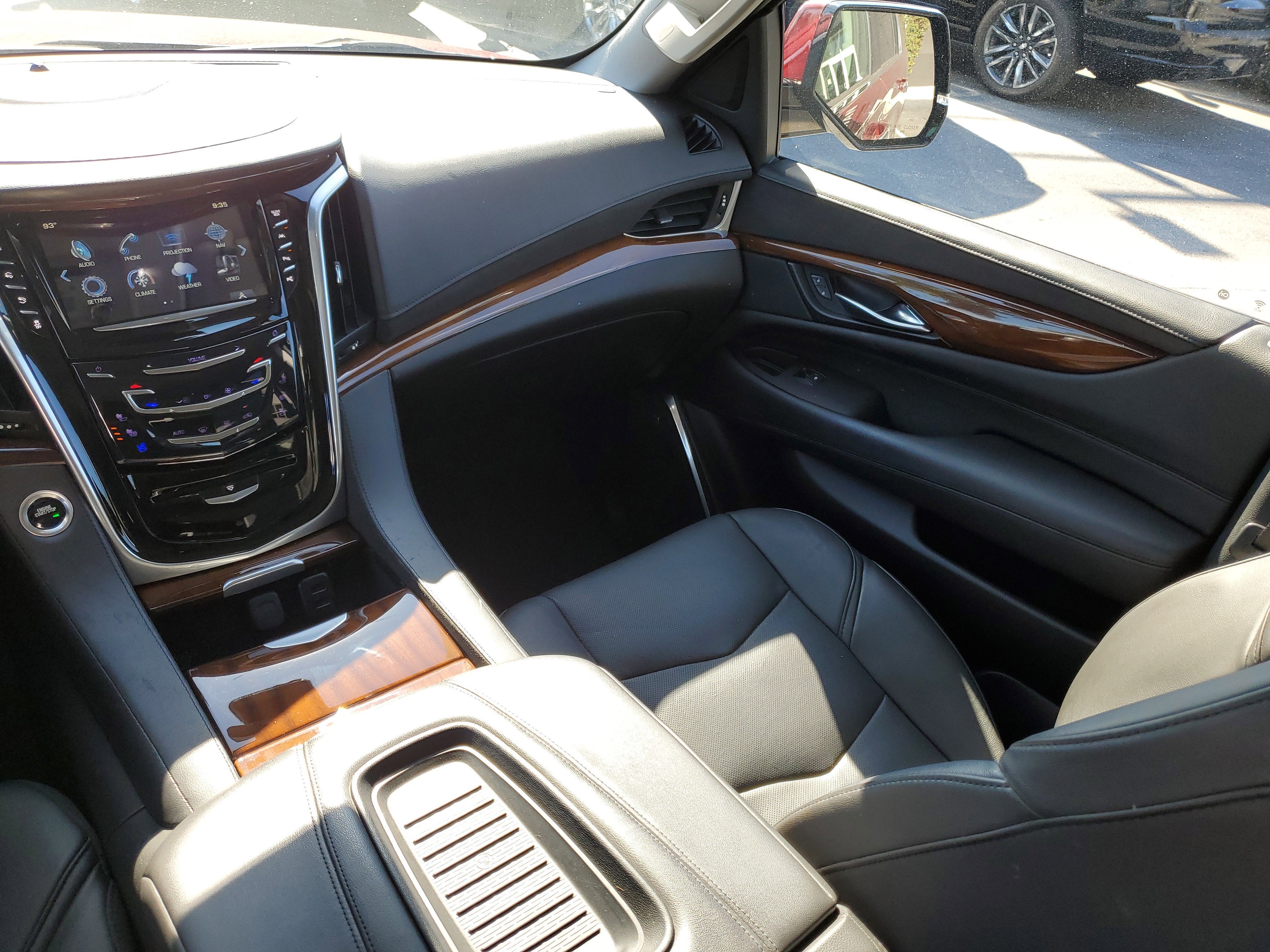 2020 Cadillac Escalade Premium Luxury