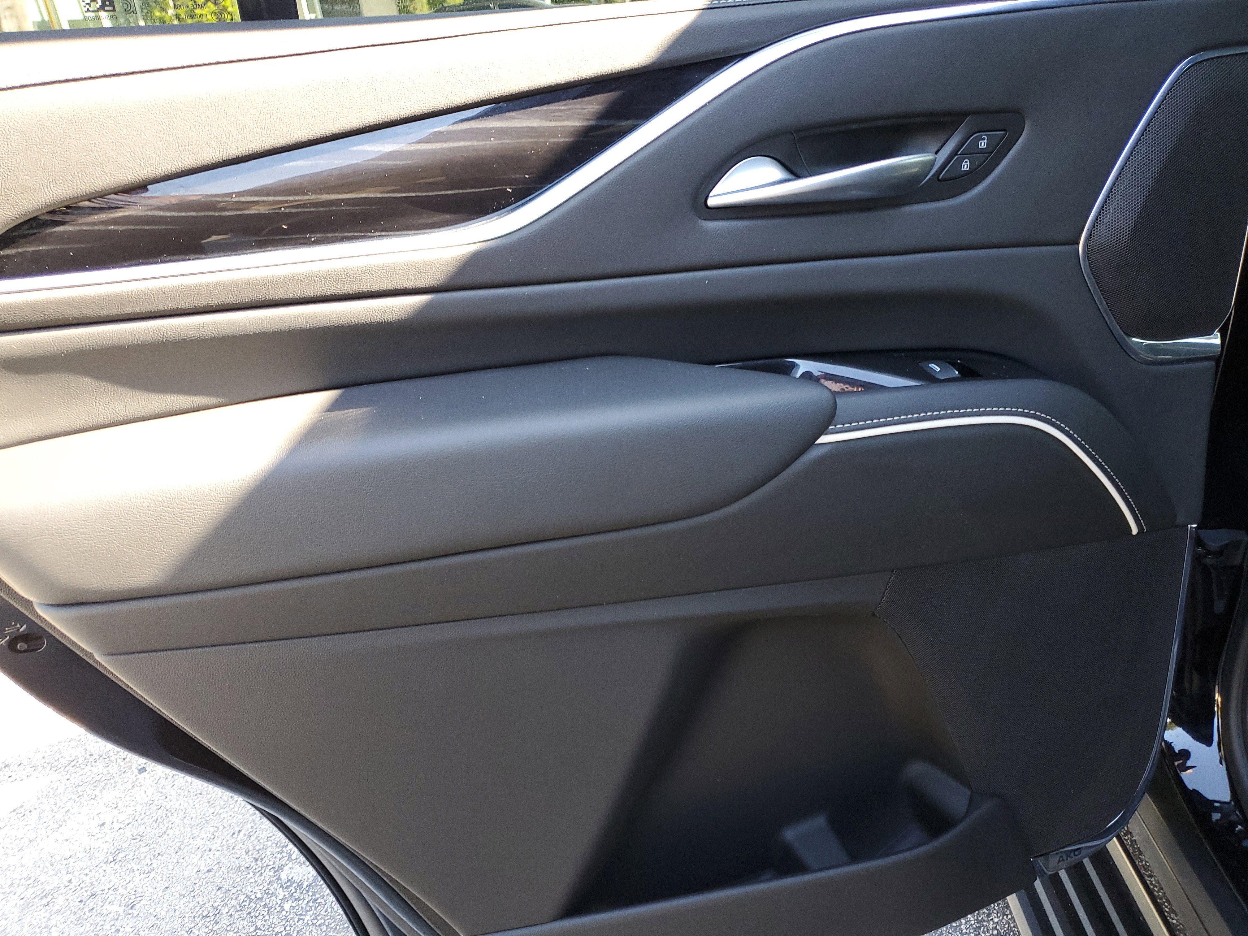 2023 Cadillac Escalade Sport