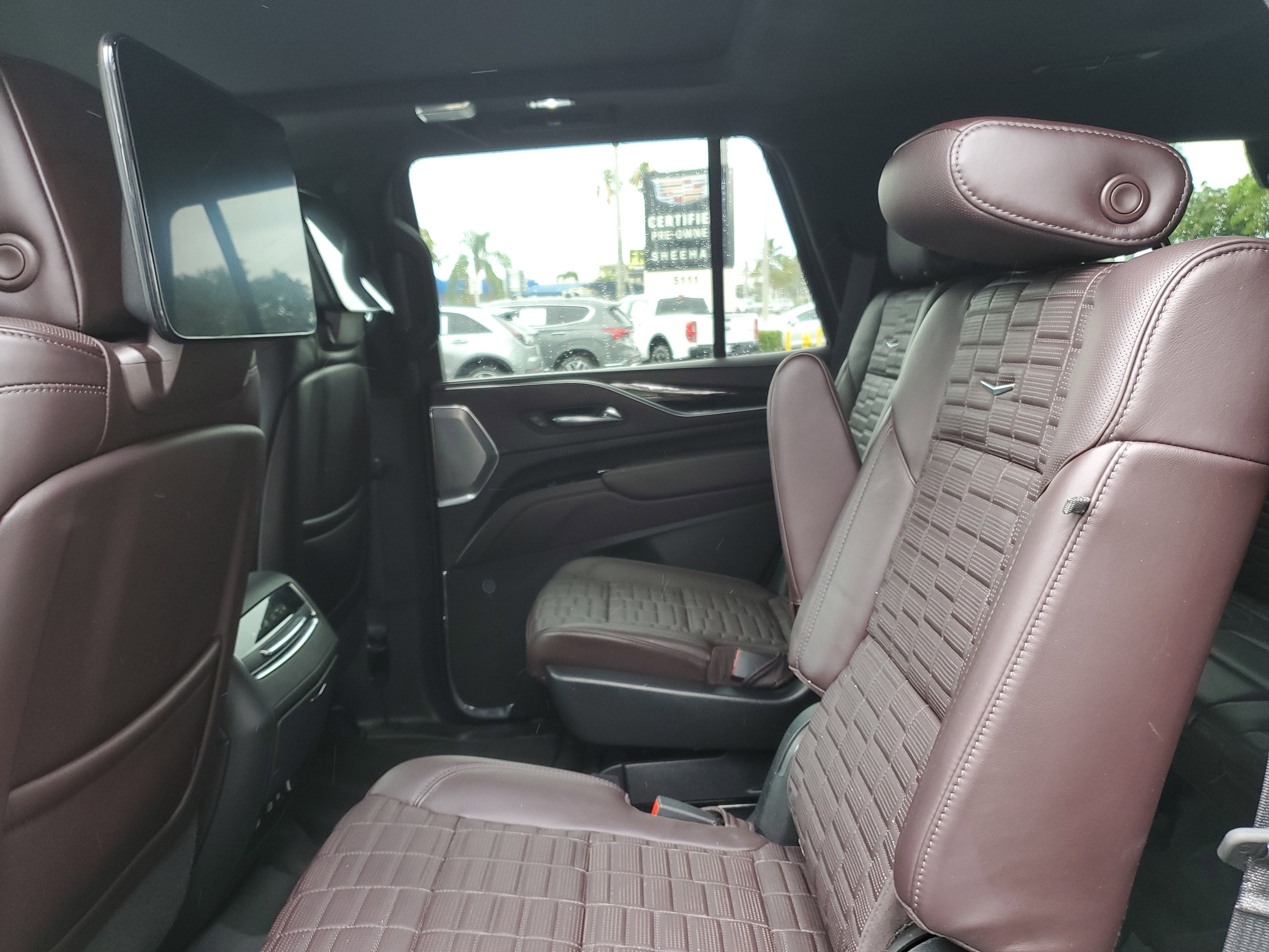 2022 Cadillac Escalade Sport Platinum