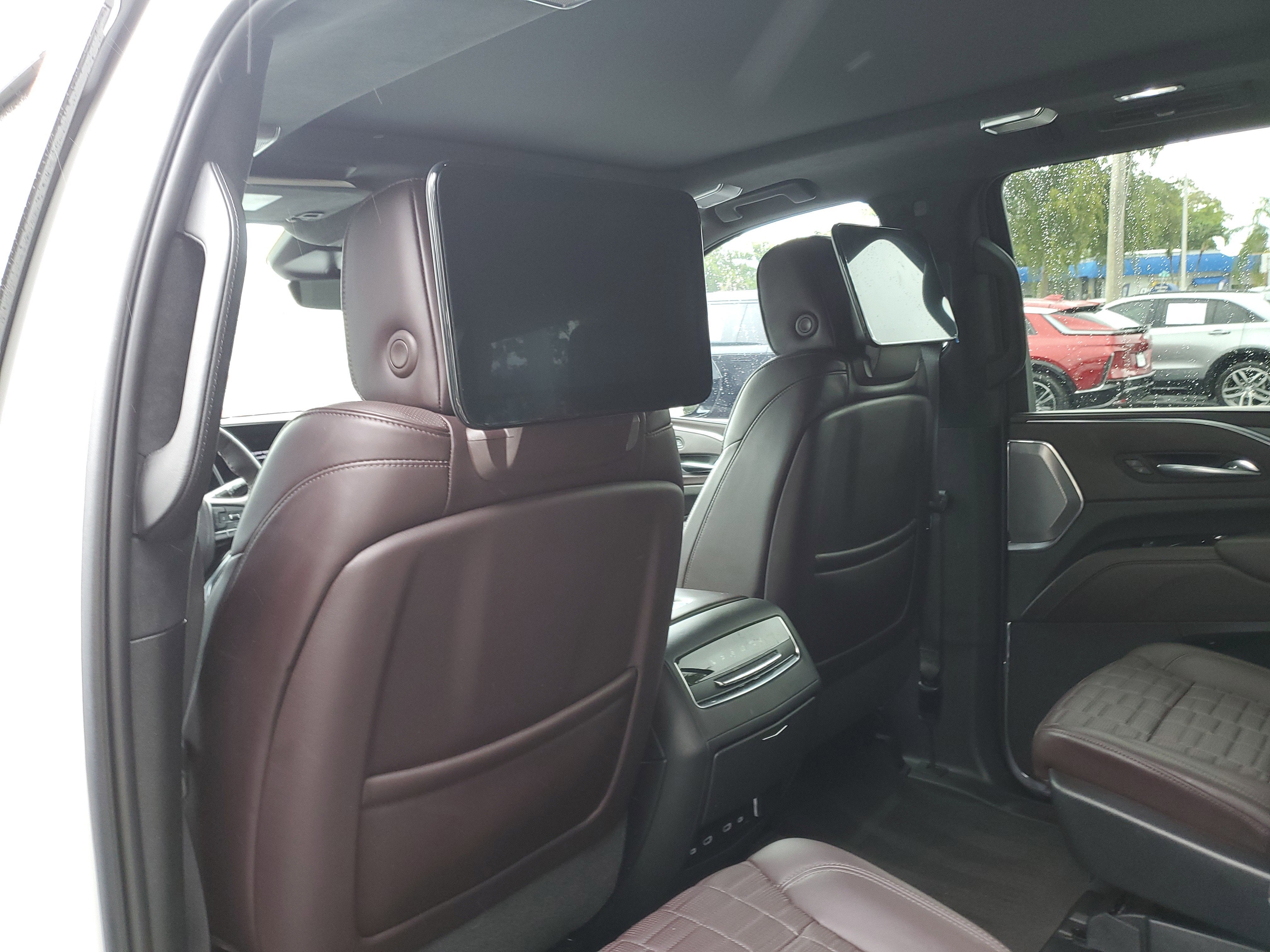 2022 Cadillac Escalade Sport Platinum