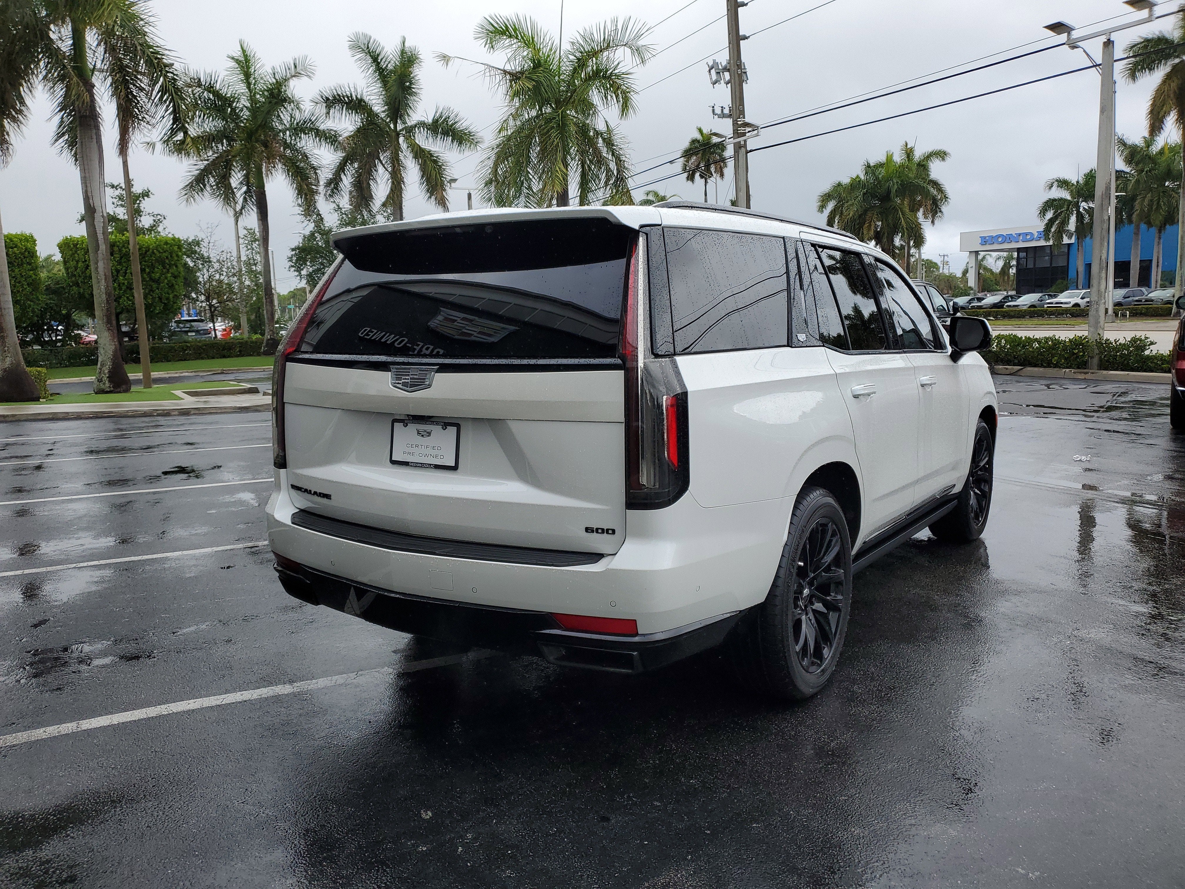 2022 Cadillac Escalade Sport Platinum