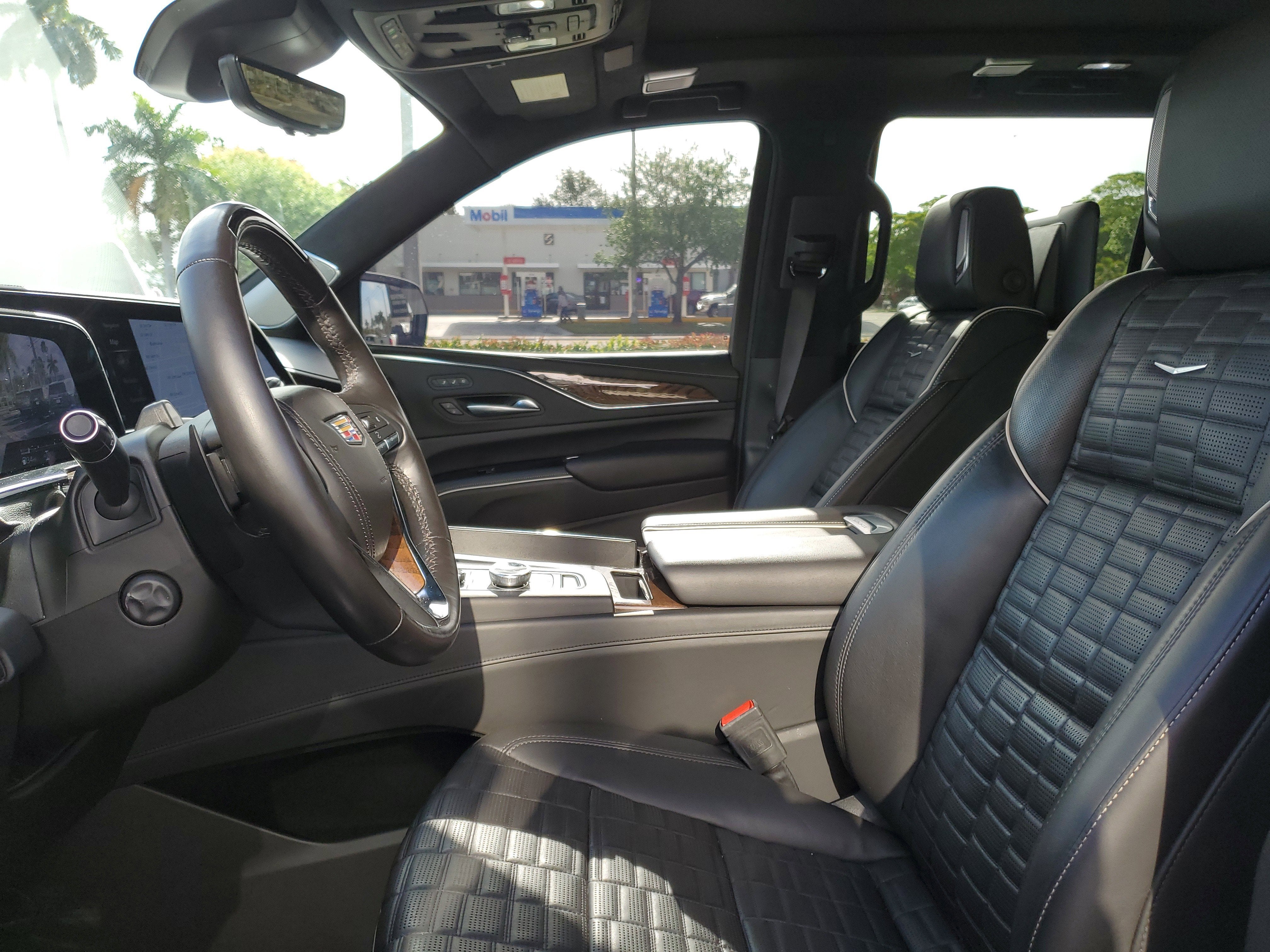 2023 Cadillac Escalade Sport Platinum