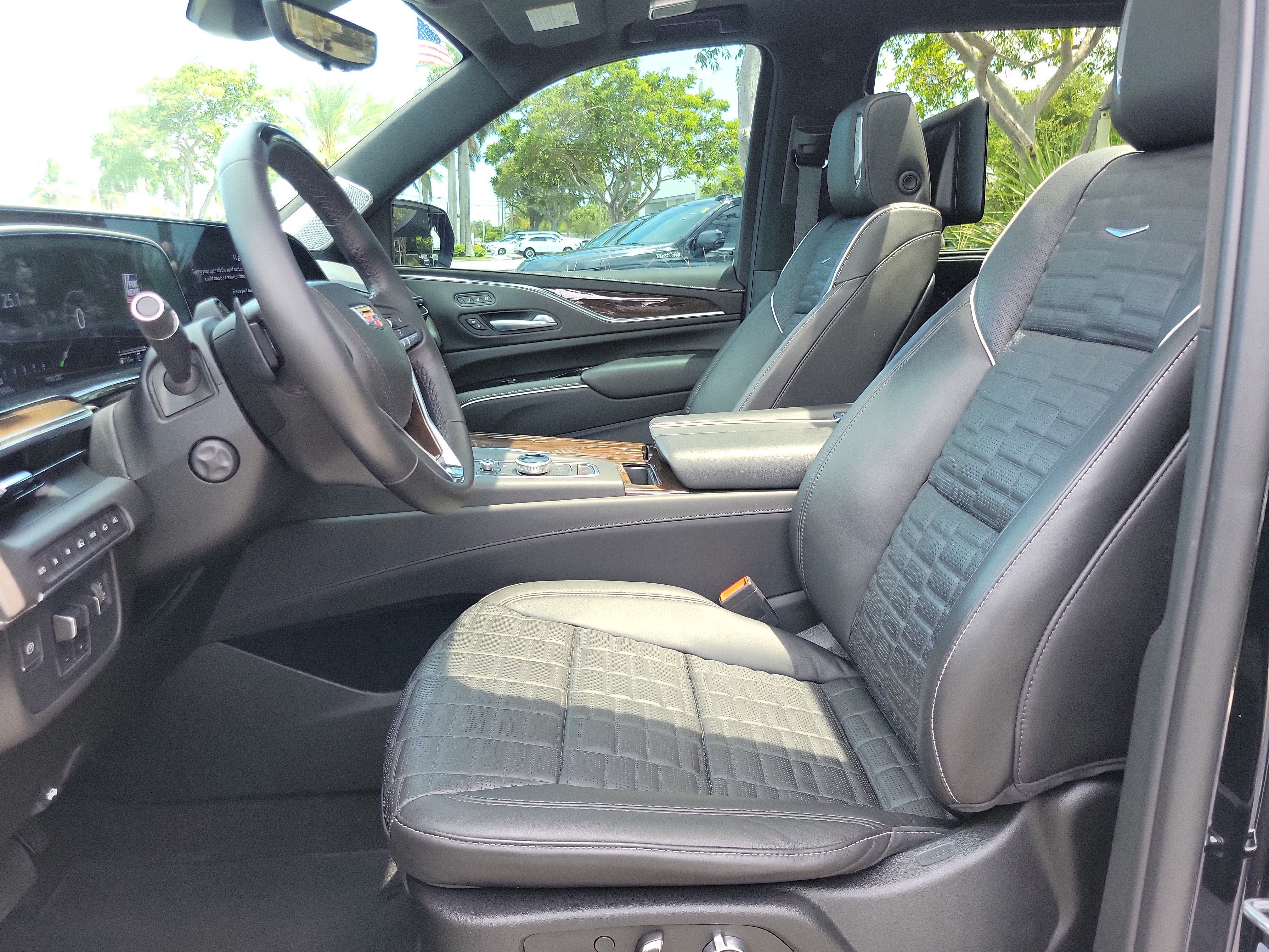 2023 Cadillac Escalade Sport Platinum