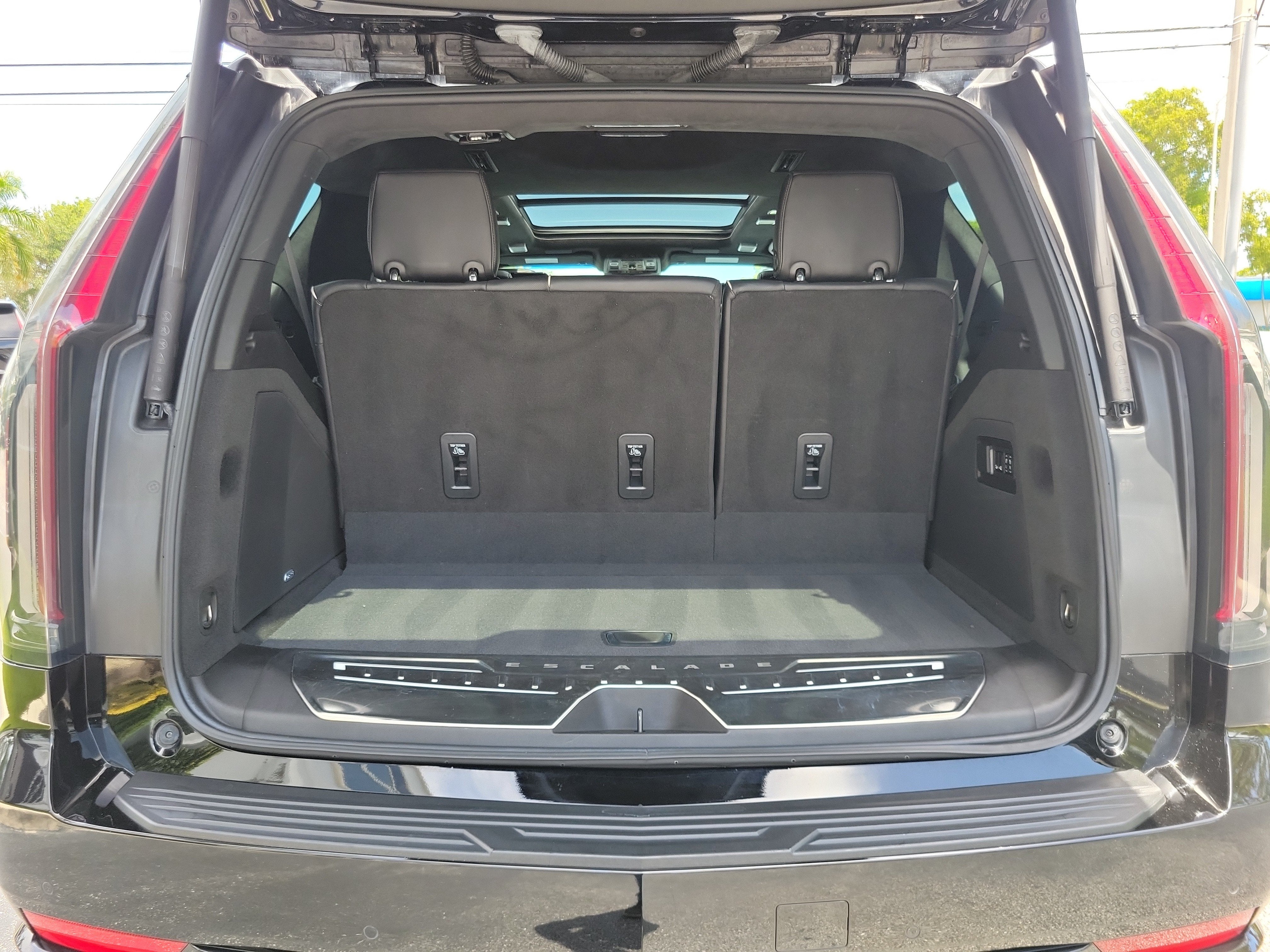 2023 Cadillac Escalade Sport Platinum