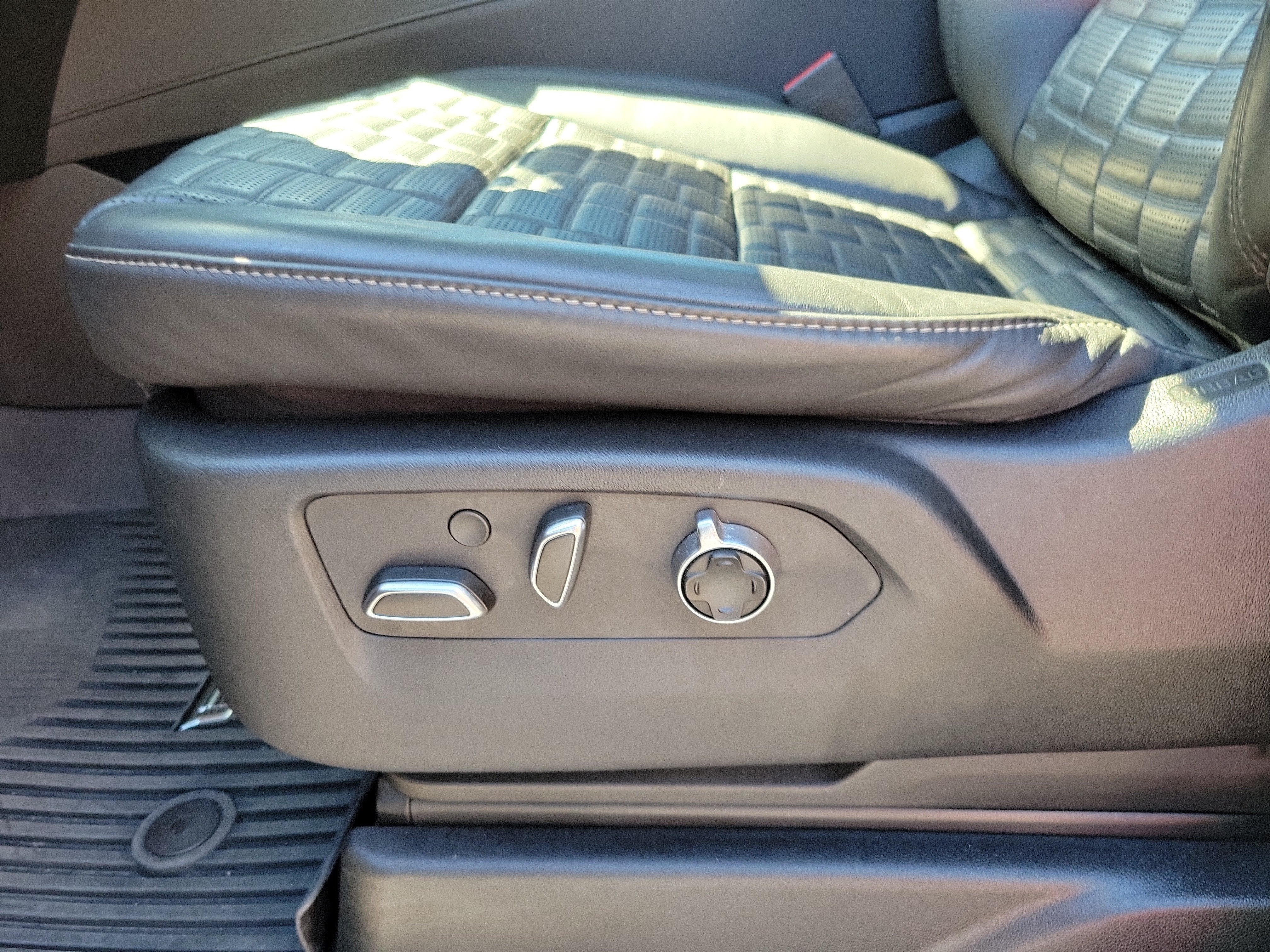 2023 Cadillac Escalade AWD V-Series