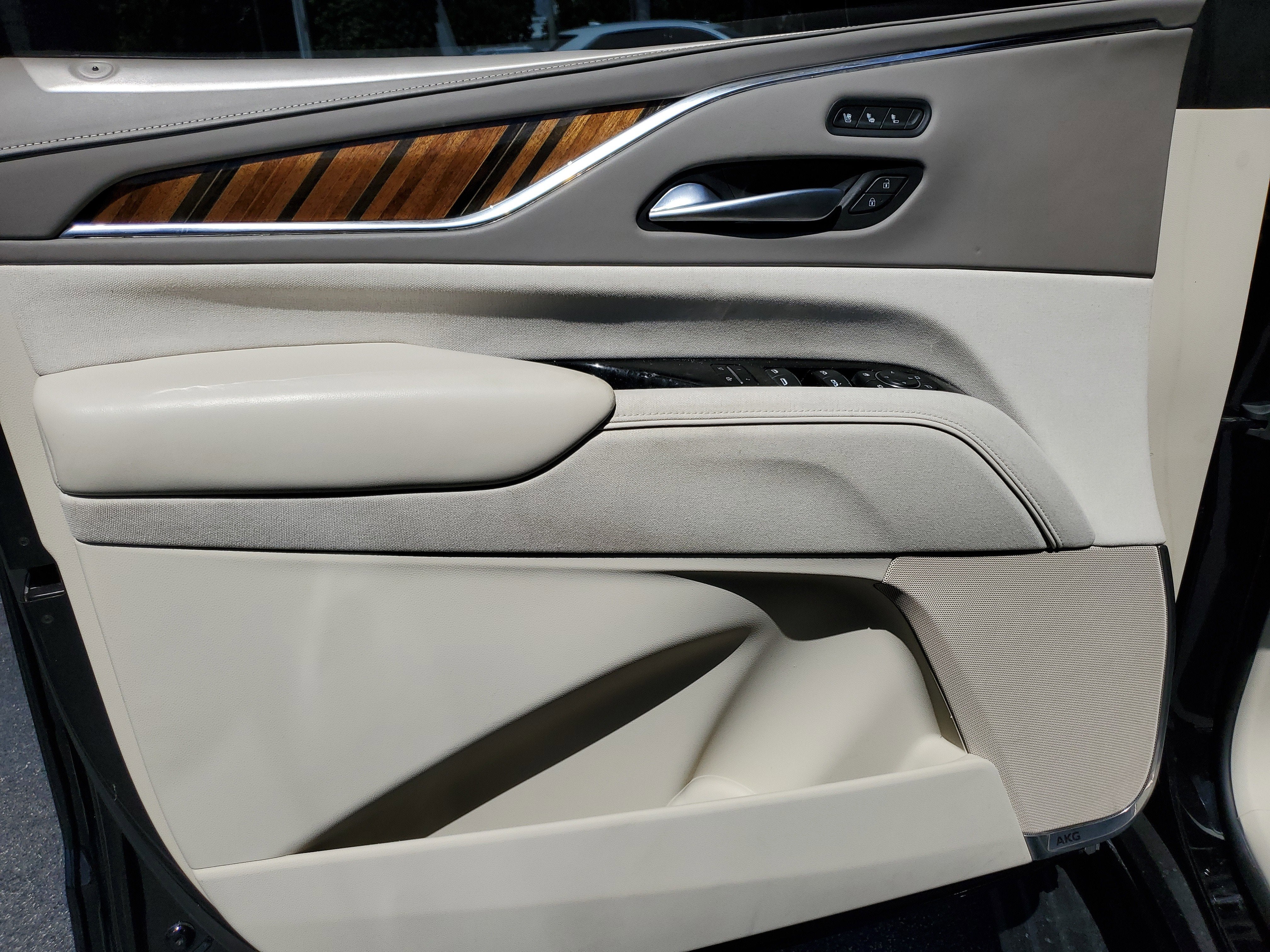 2023 Cadillac Escalade ESV Sport Platinum