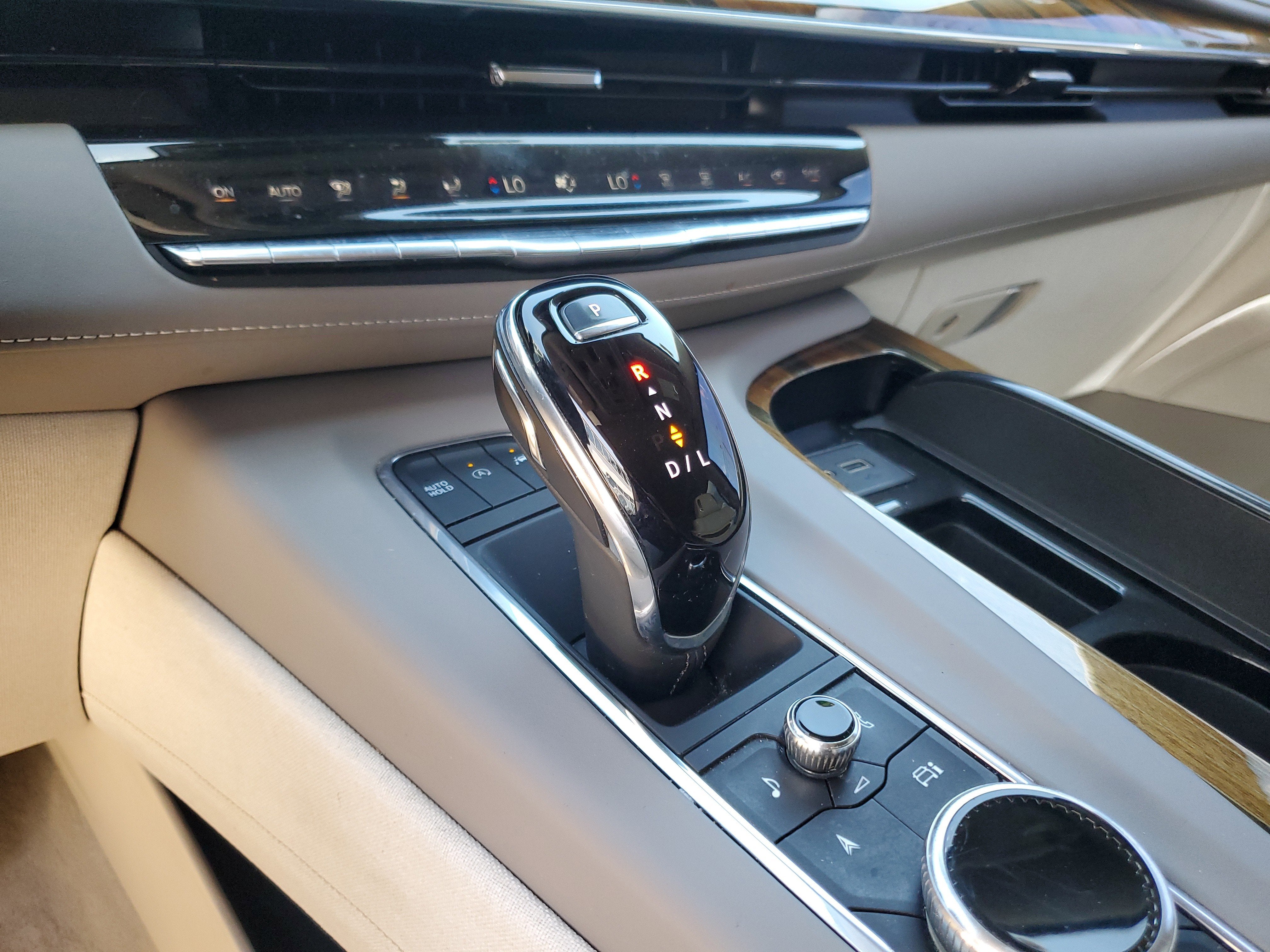 2023 Cadillac Escalade ESV Sport Platinum