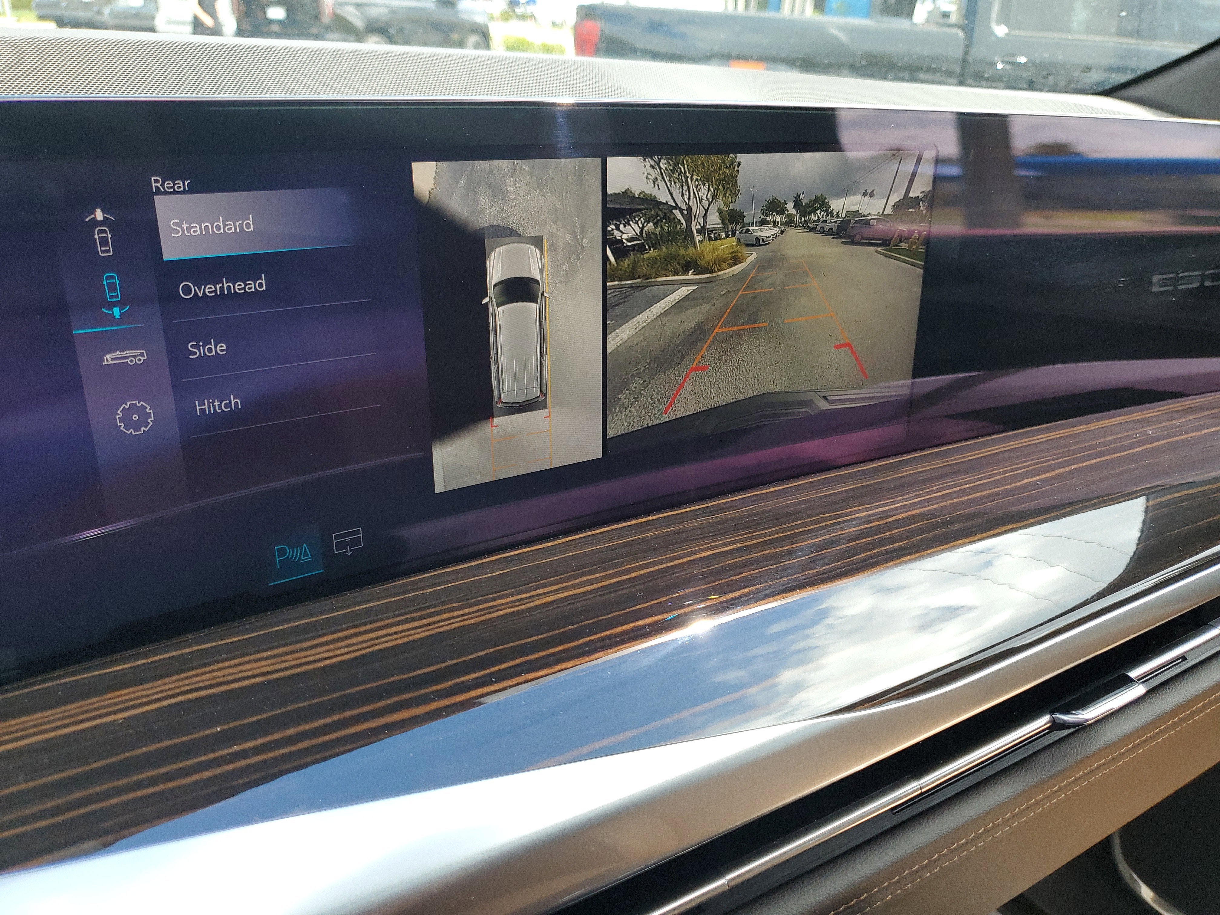 2025 Cadillac Escalade Premium Luxury