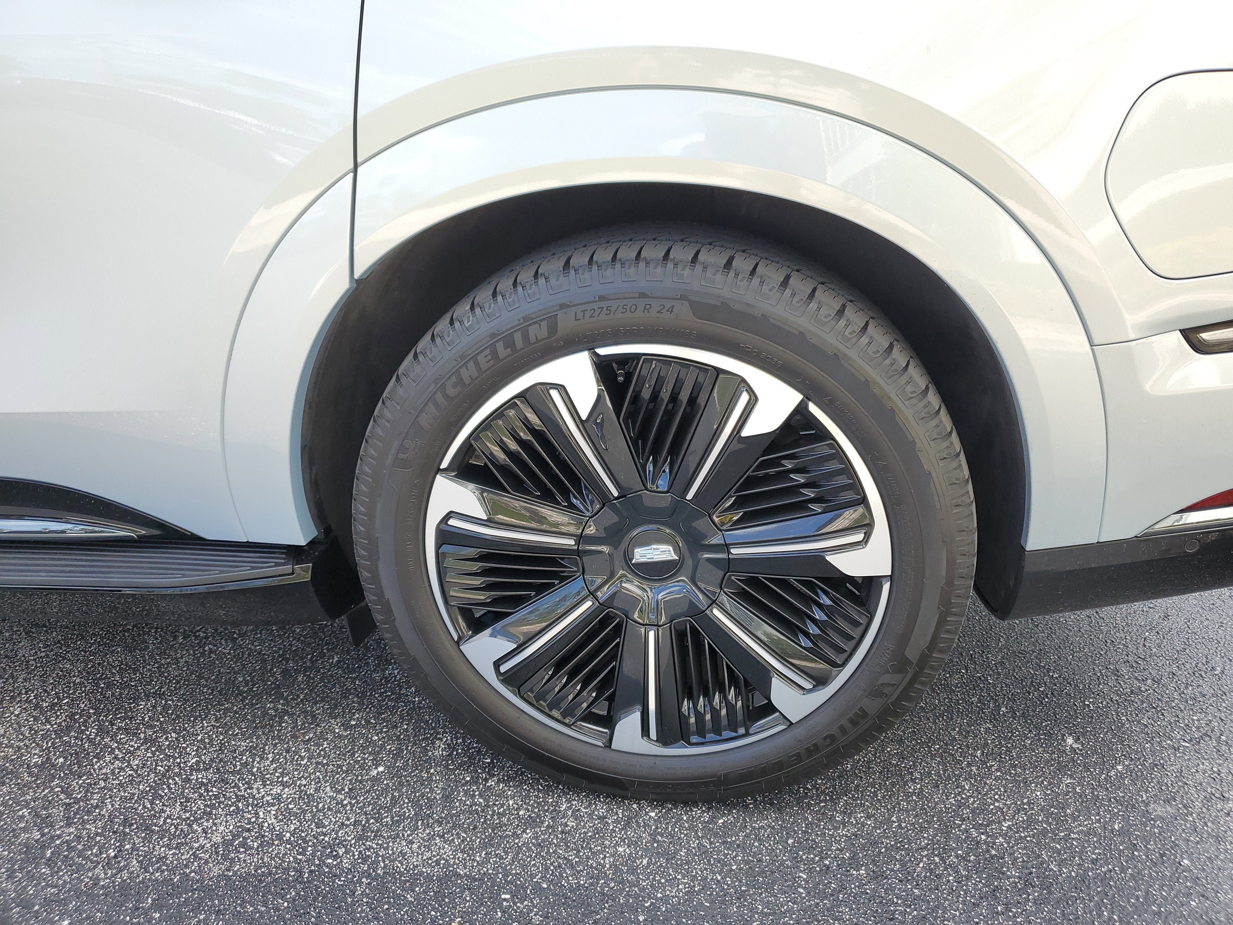 2025 Cadillac ESCALADE IQ Sport 2