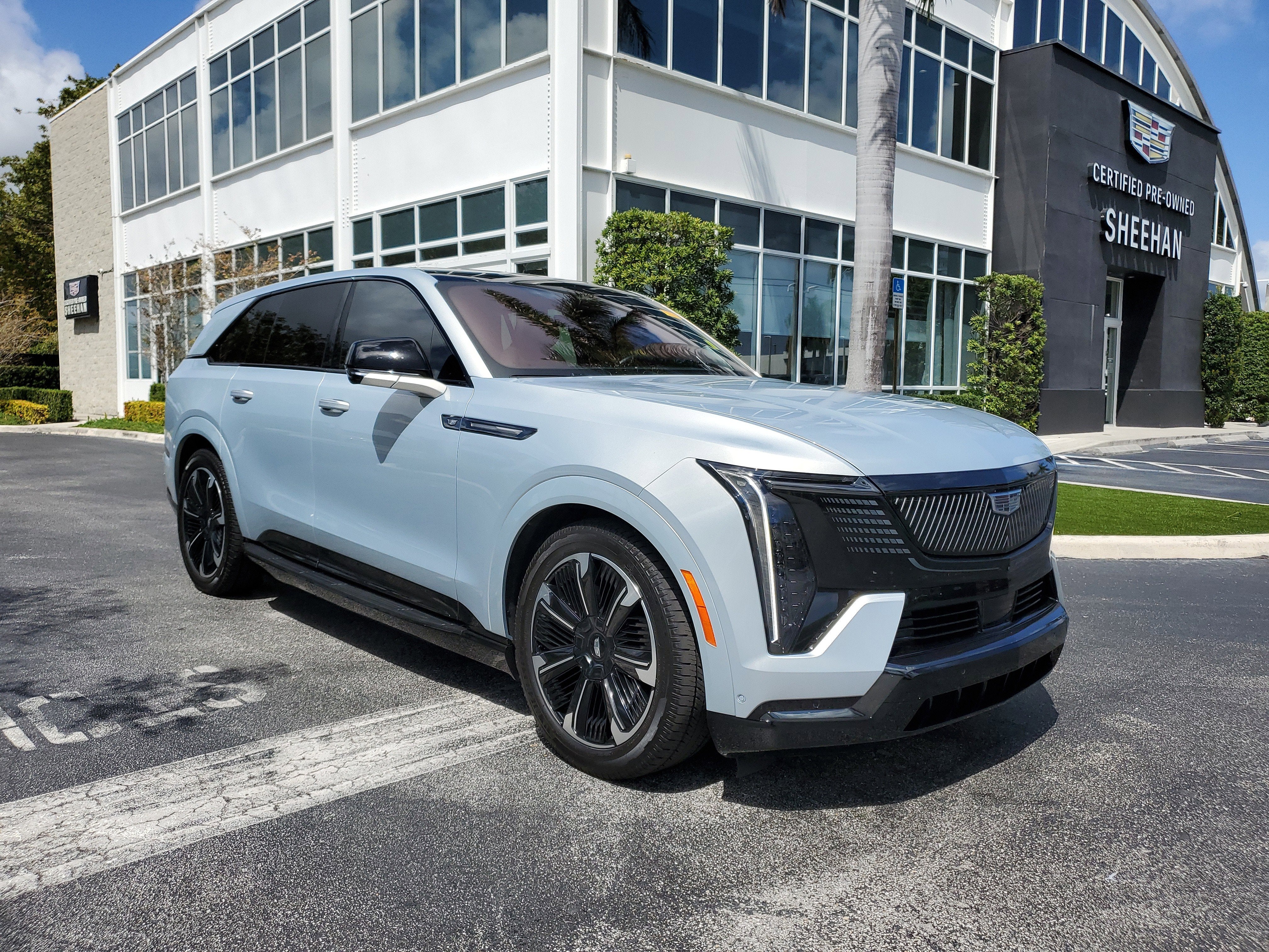 2025 Cadillac ESCALADE IQ Sport 2