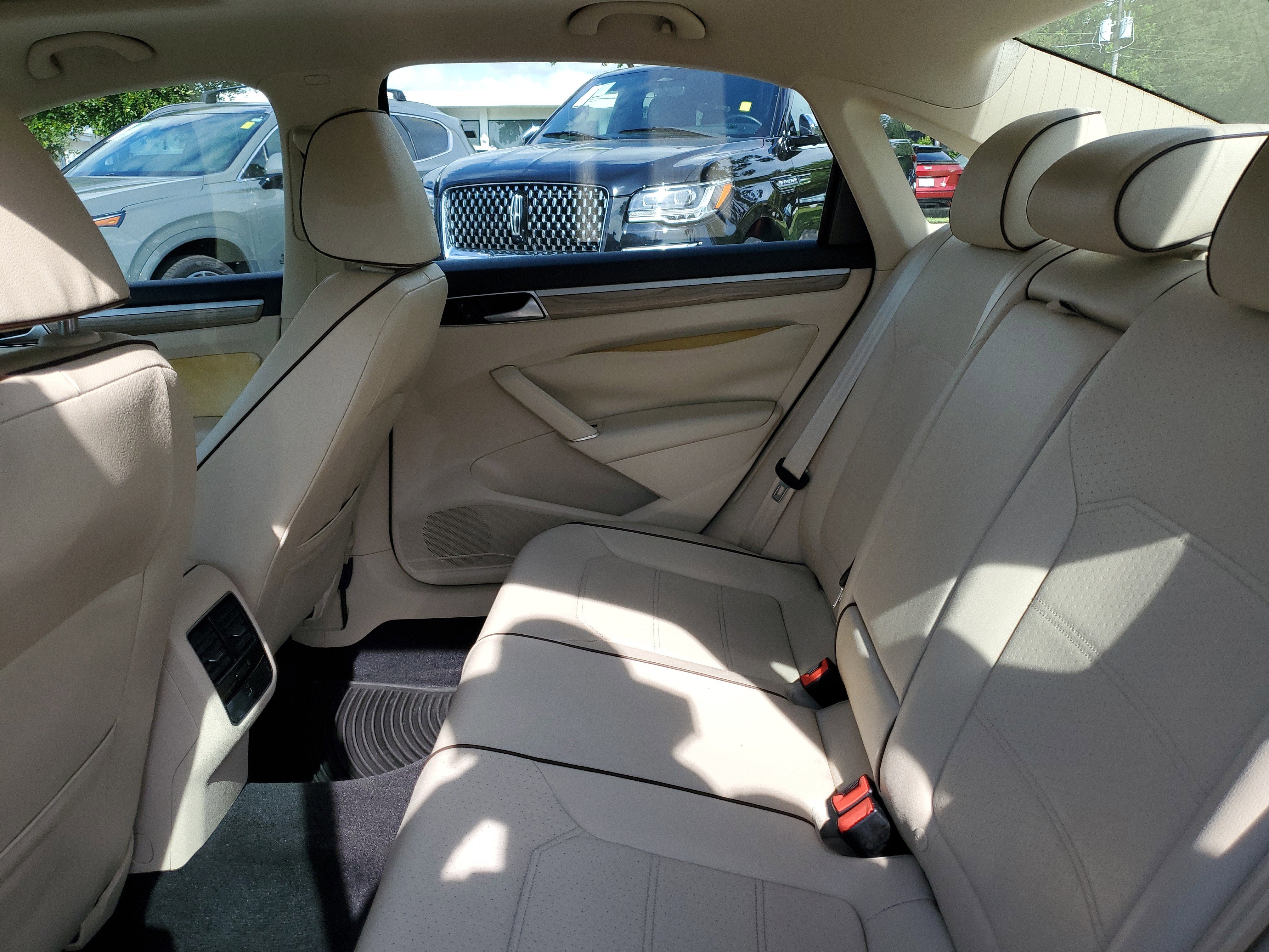 2016 Volkswagen Passat 1.8T SE