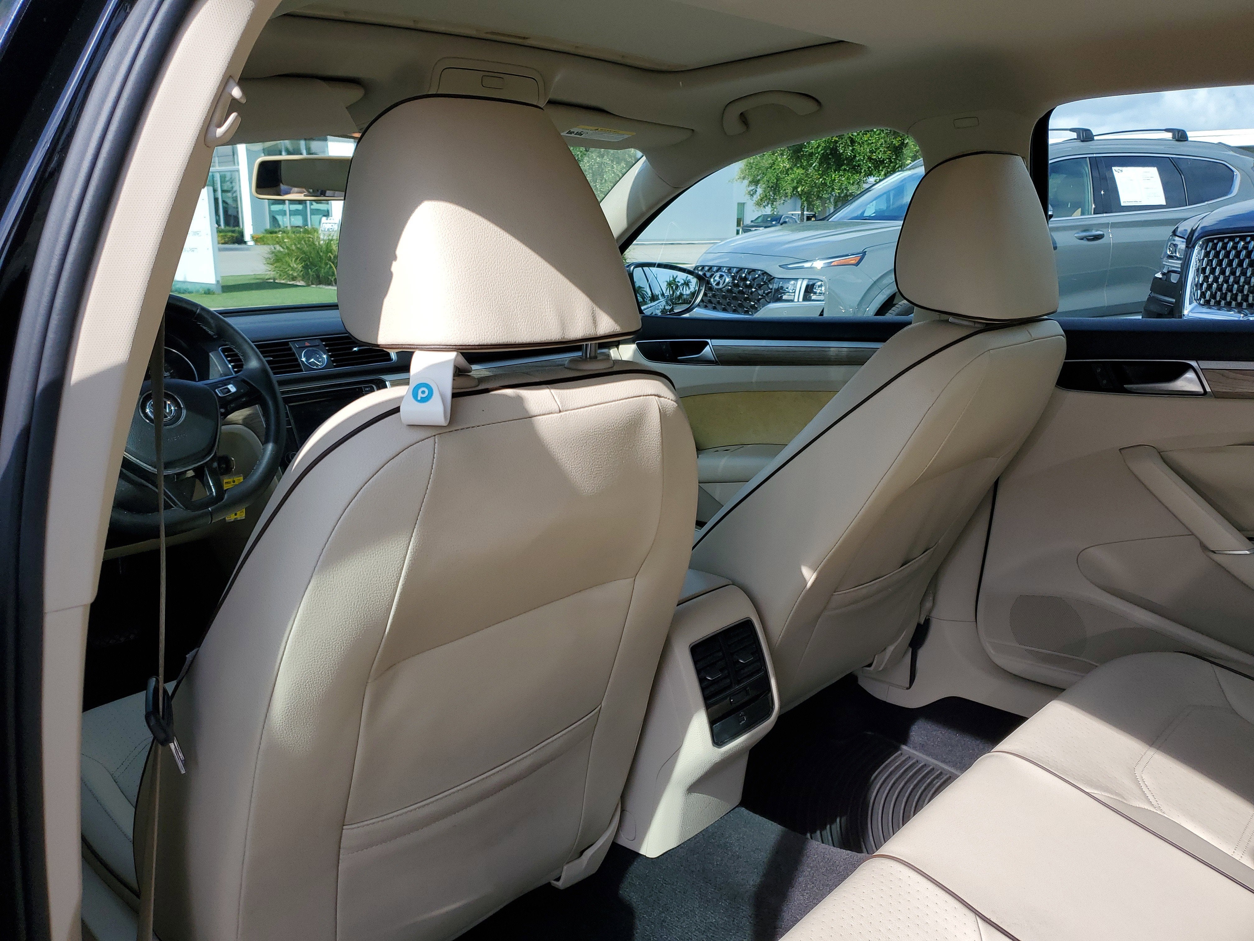 2016 Volkswagen Passat 1.8T SE