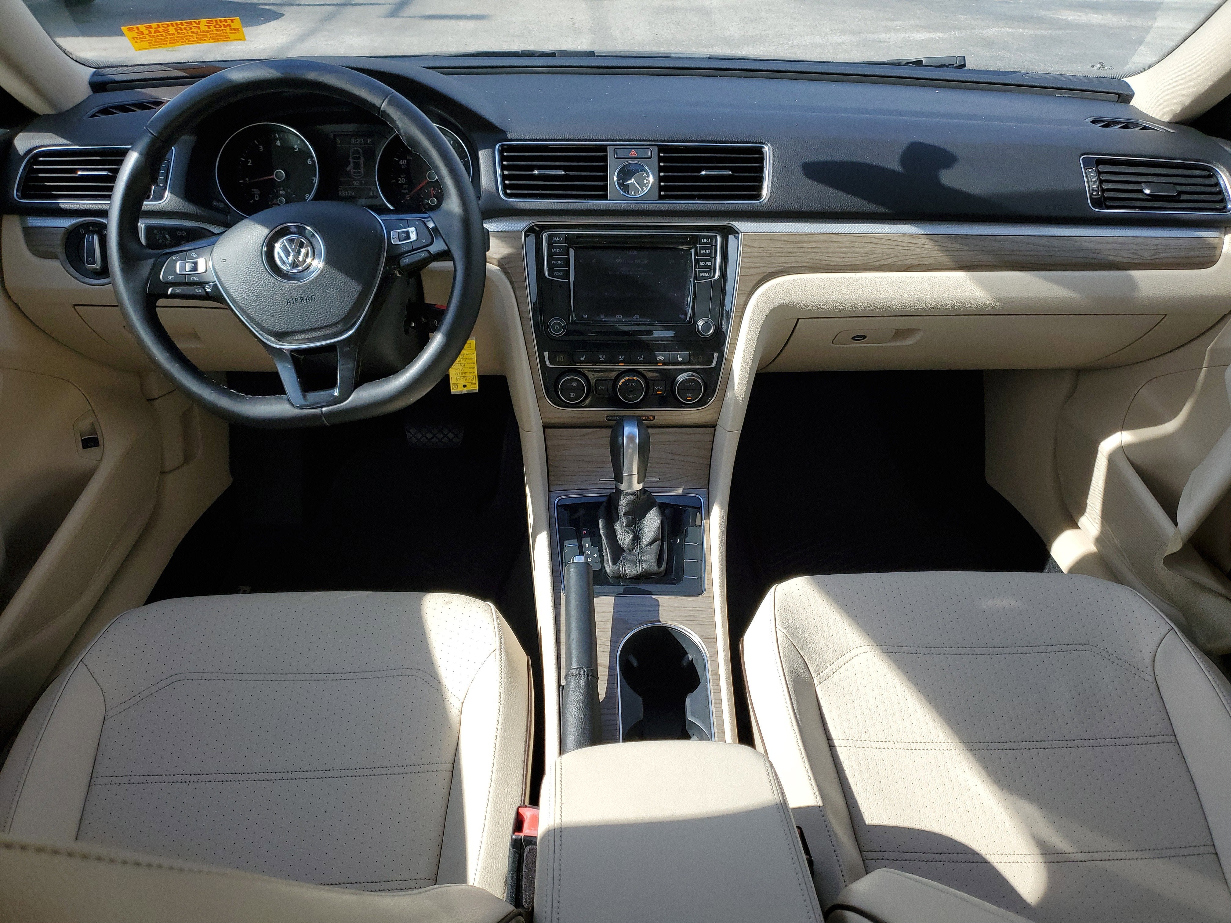 2016 Volkswagen Passat 1.8T SE
