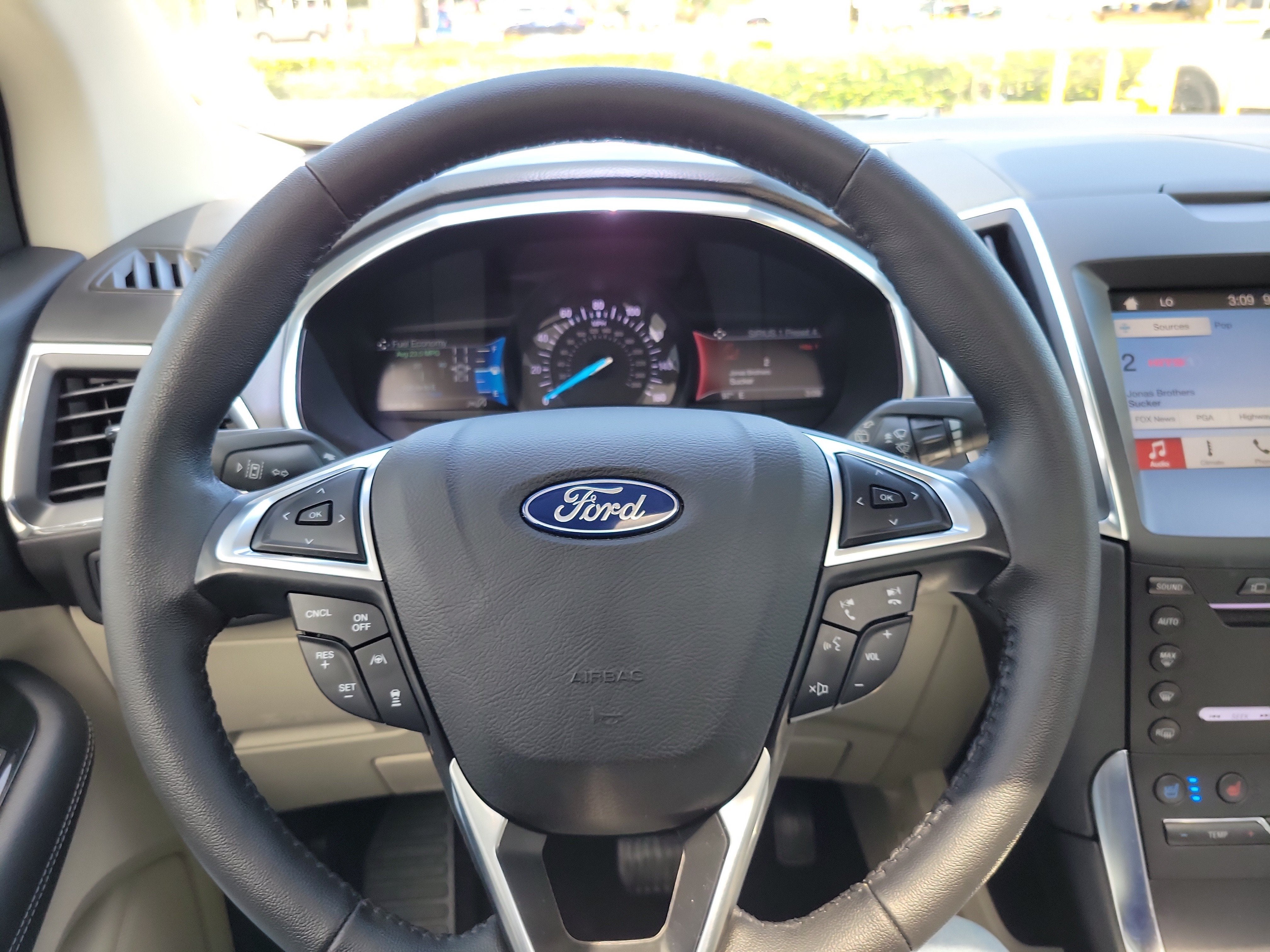 2019 Ford Edge Titanium