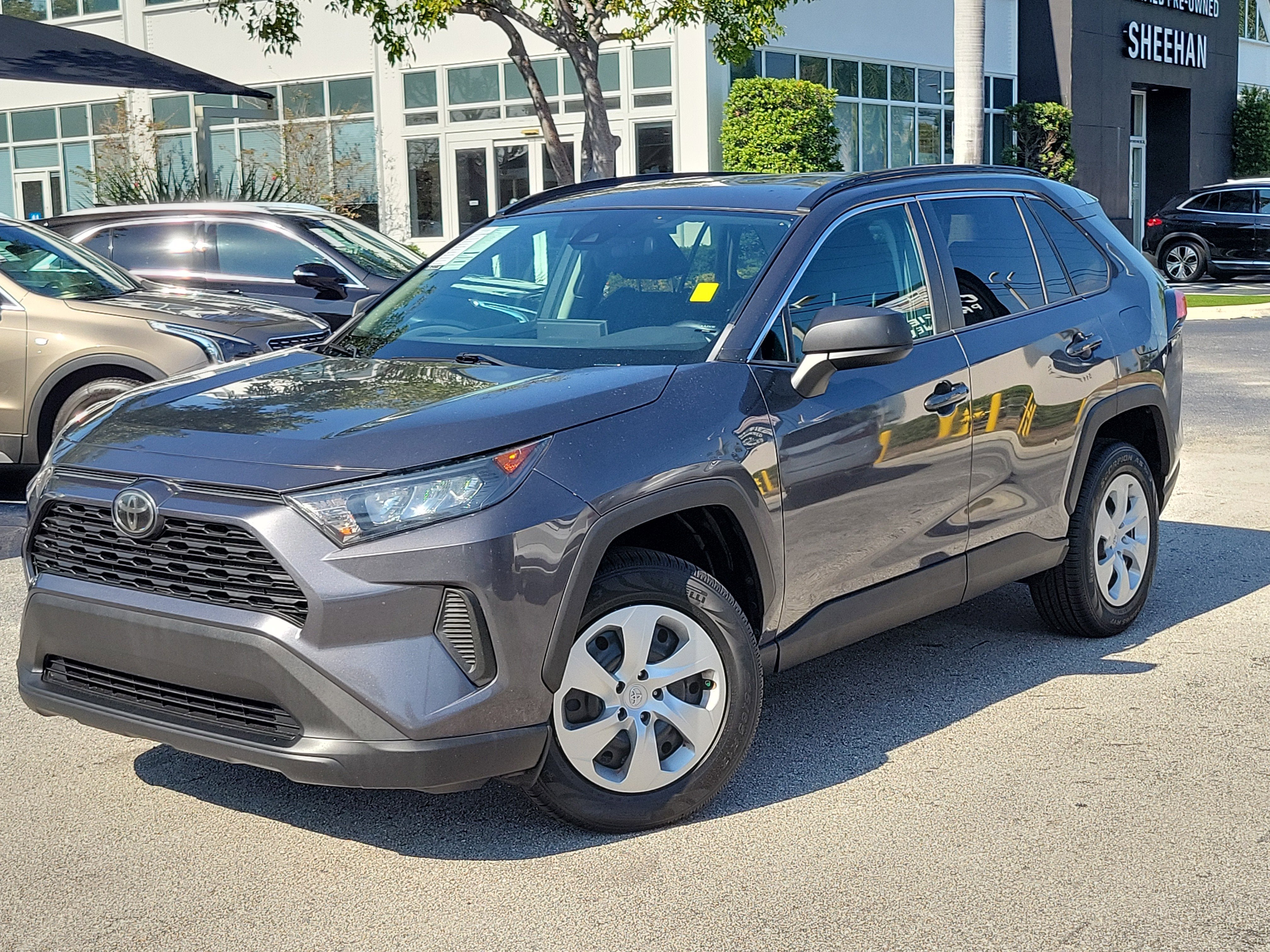 2019 Toyota RAV4 LE