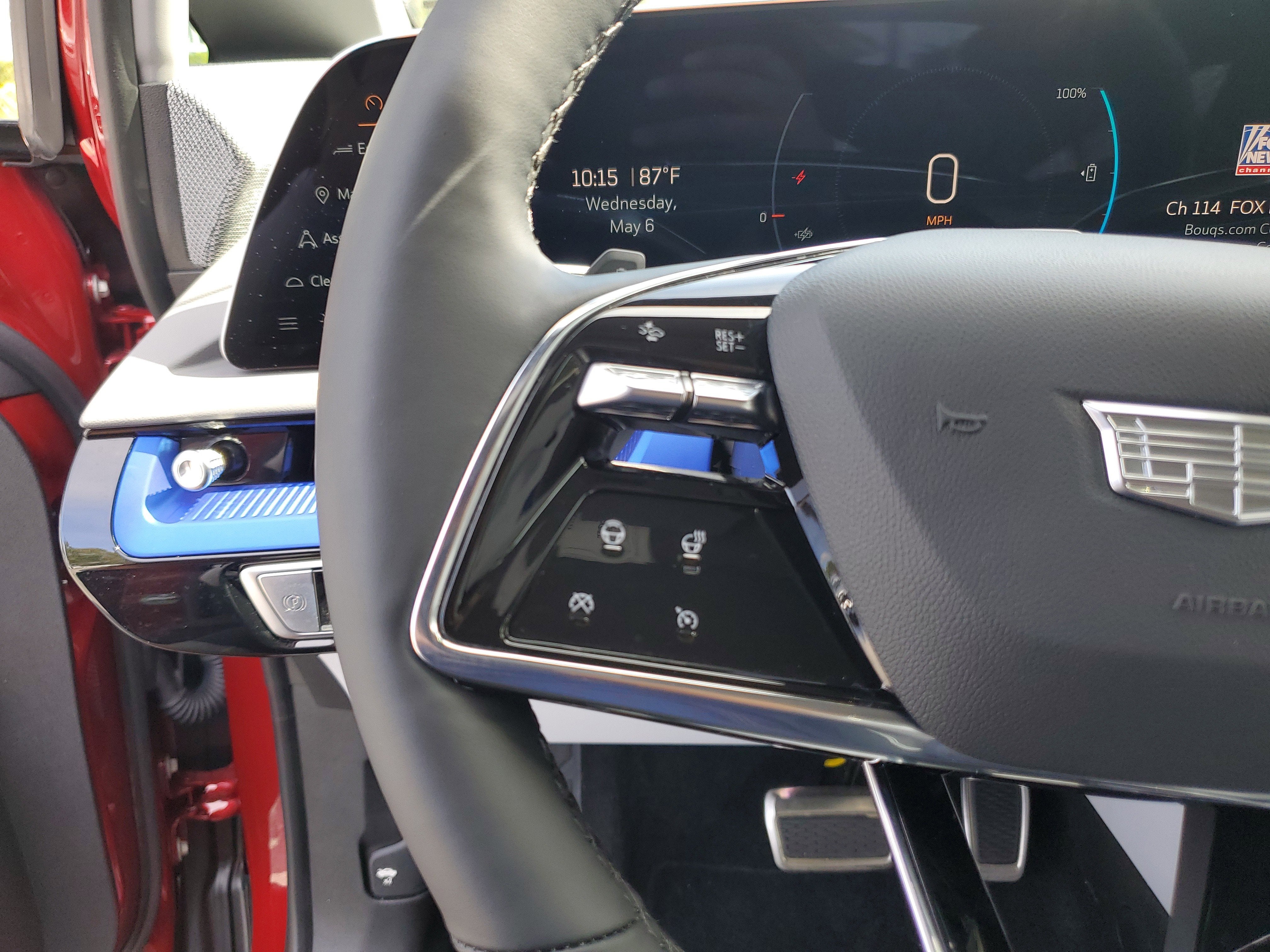 2025 Cadillac OPTIQ Luxury 1