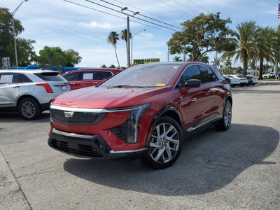 2025 Cadillac OPTIQ Luxury 1