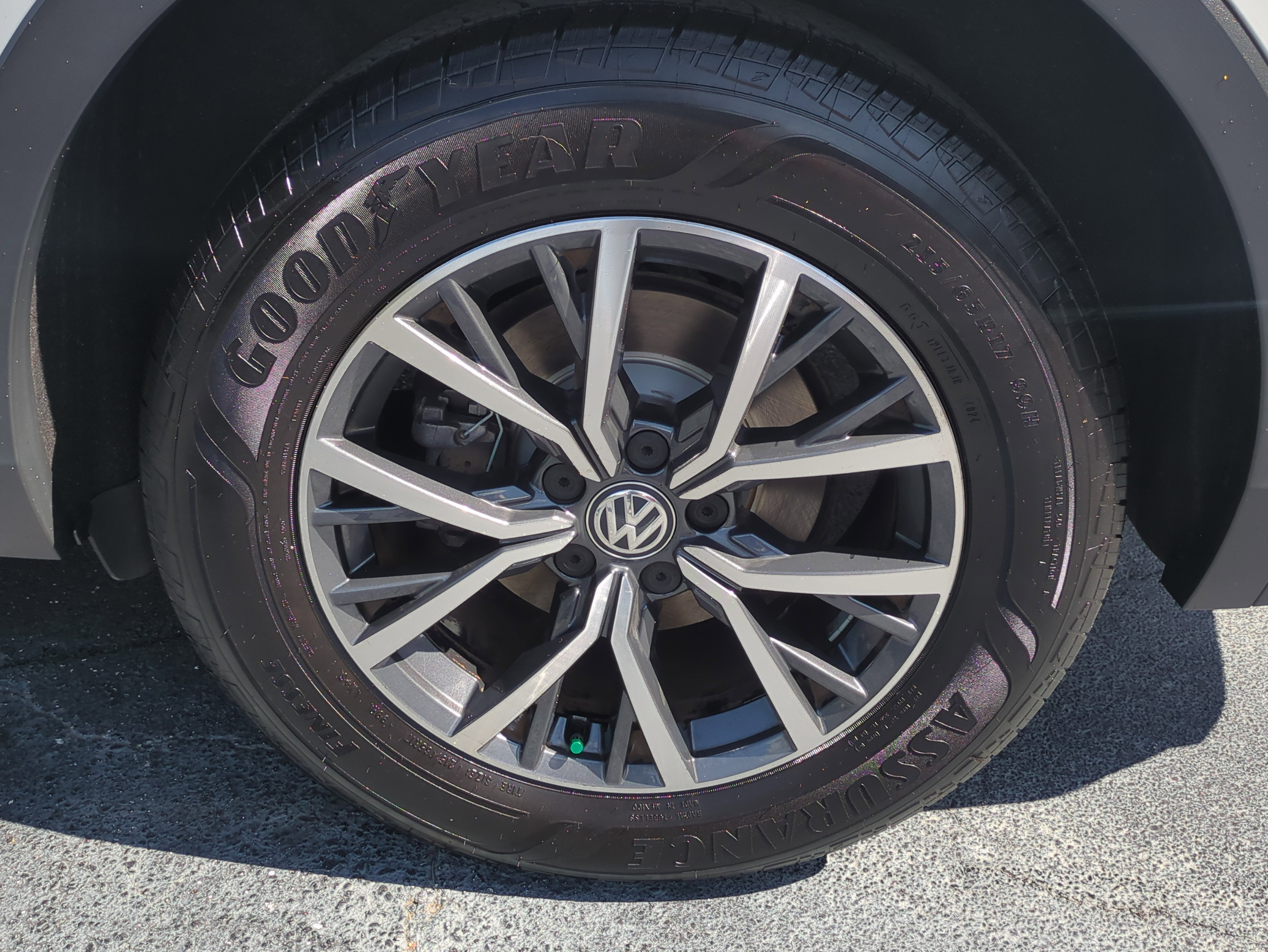 2020 Volkswagen Tiguan SE