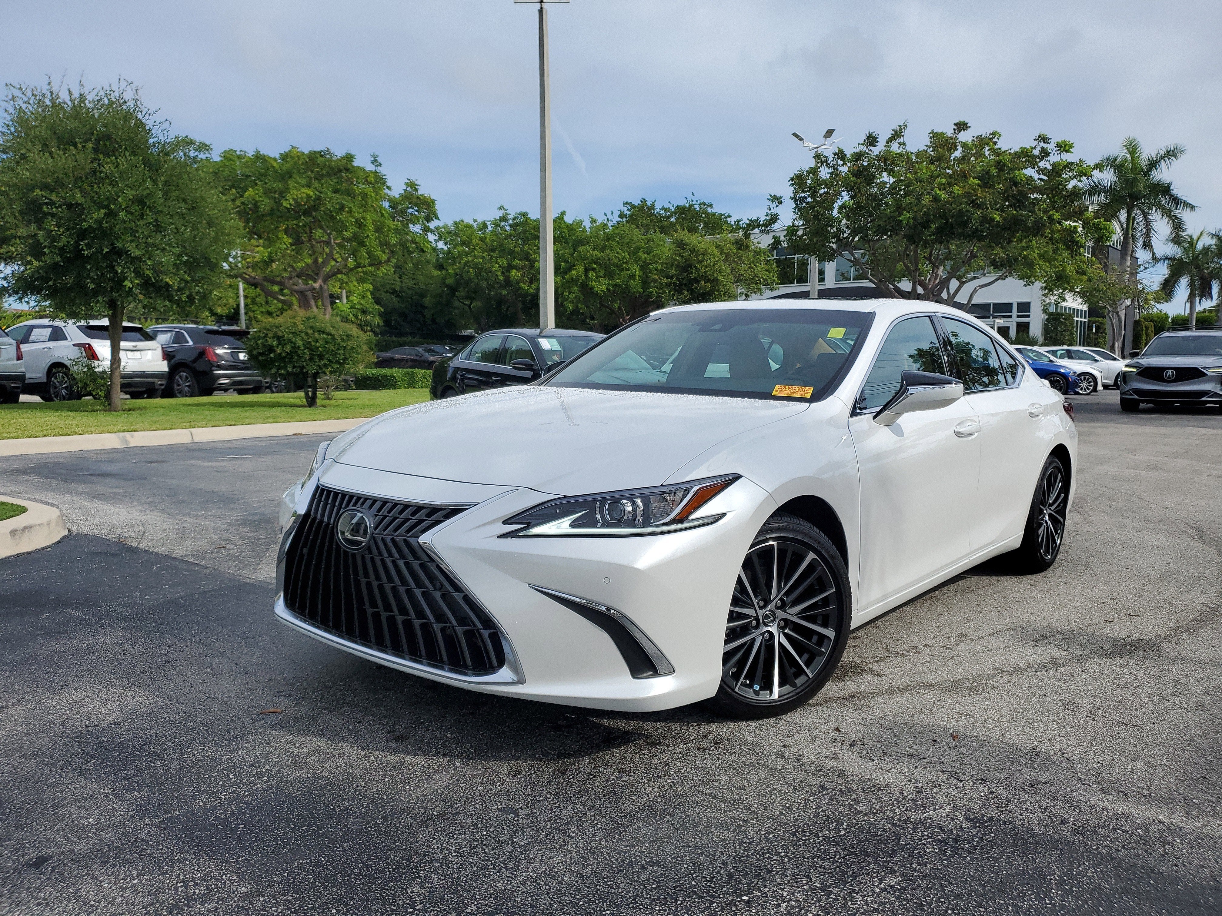 2025 Lexus ES ES 350