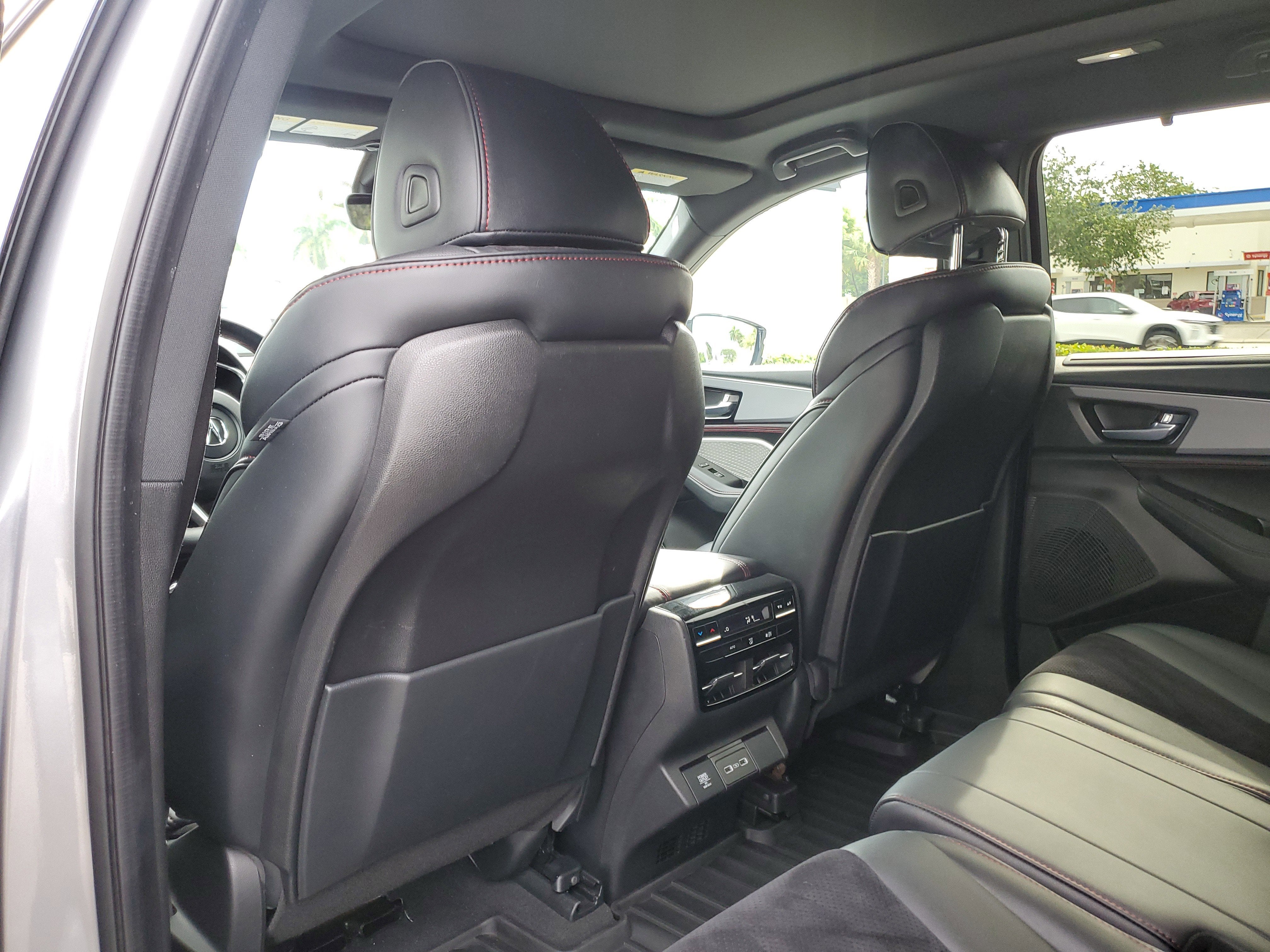 2022 Acura MDX w/A-Spec Package