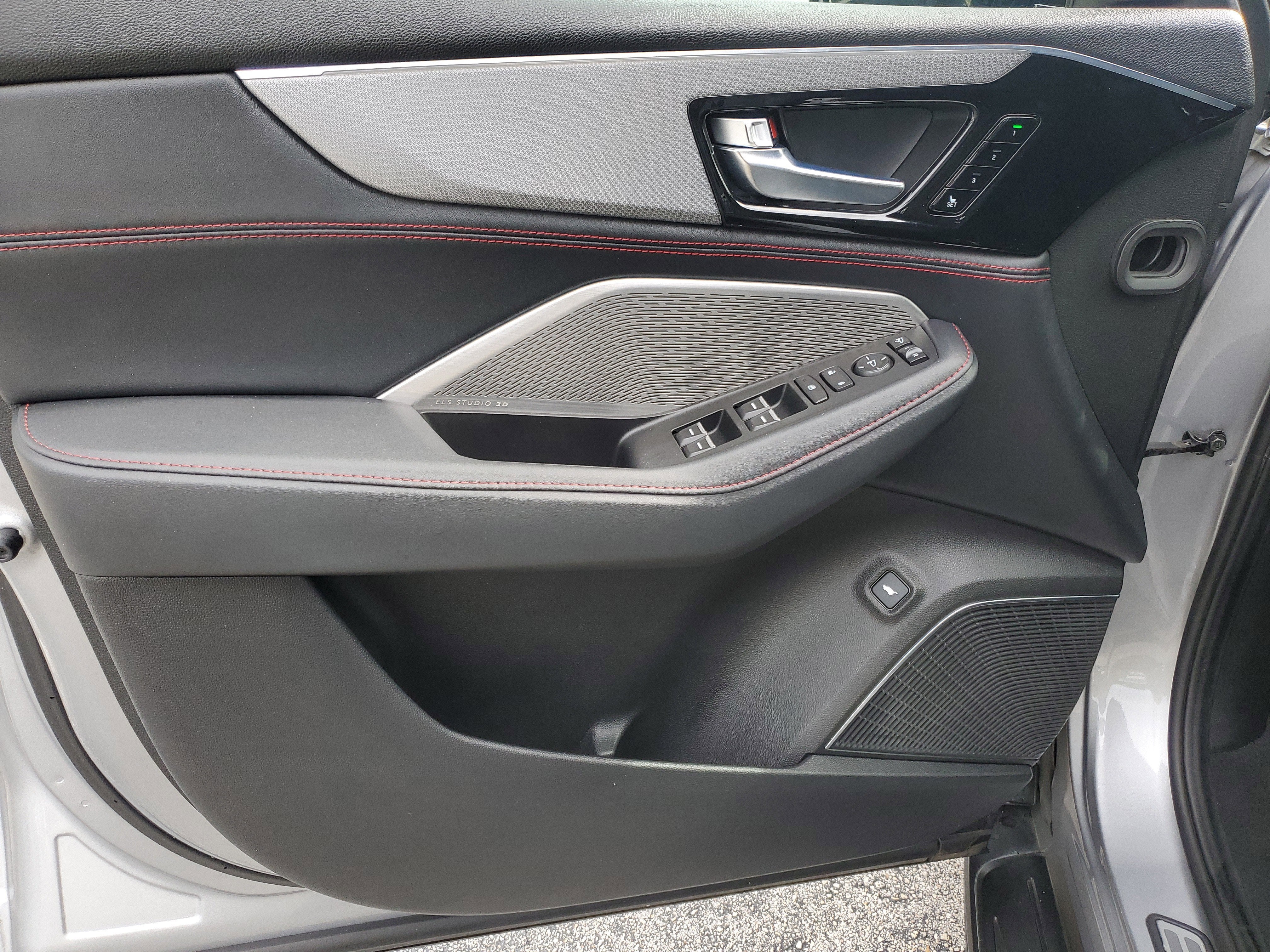 2022 Acura MDX w/A-Spec Package