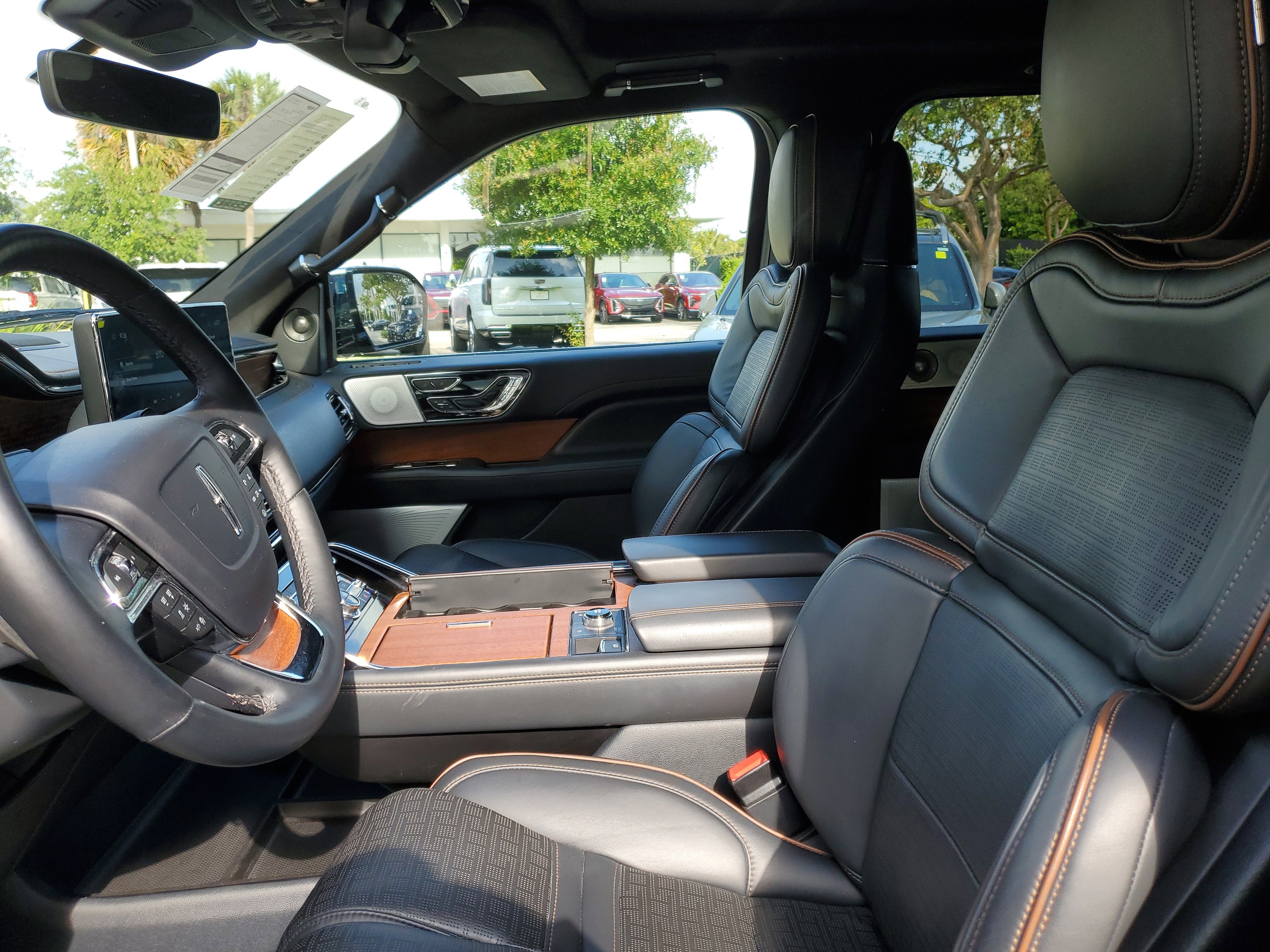 2023 Lincoln Navigator L Black Label