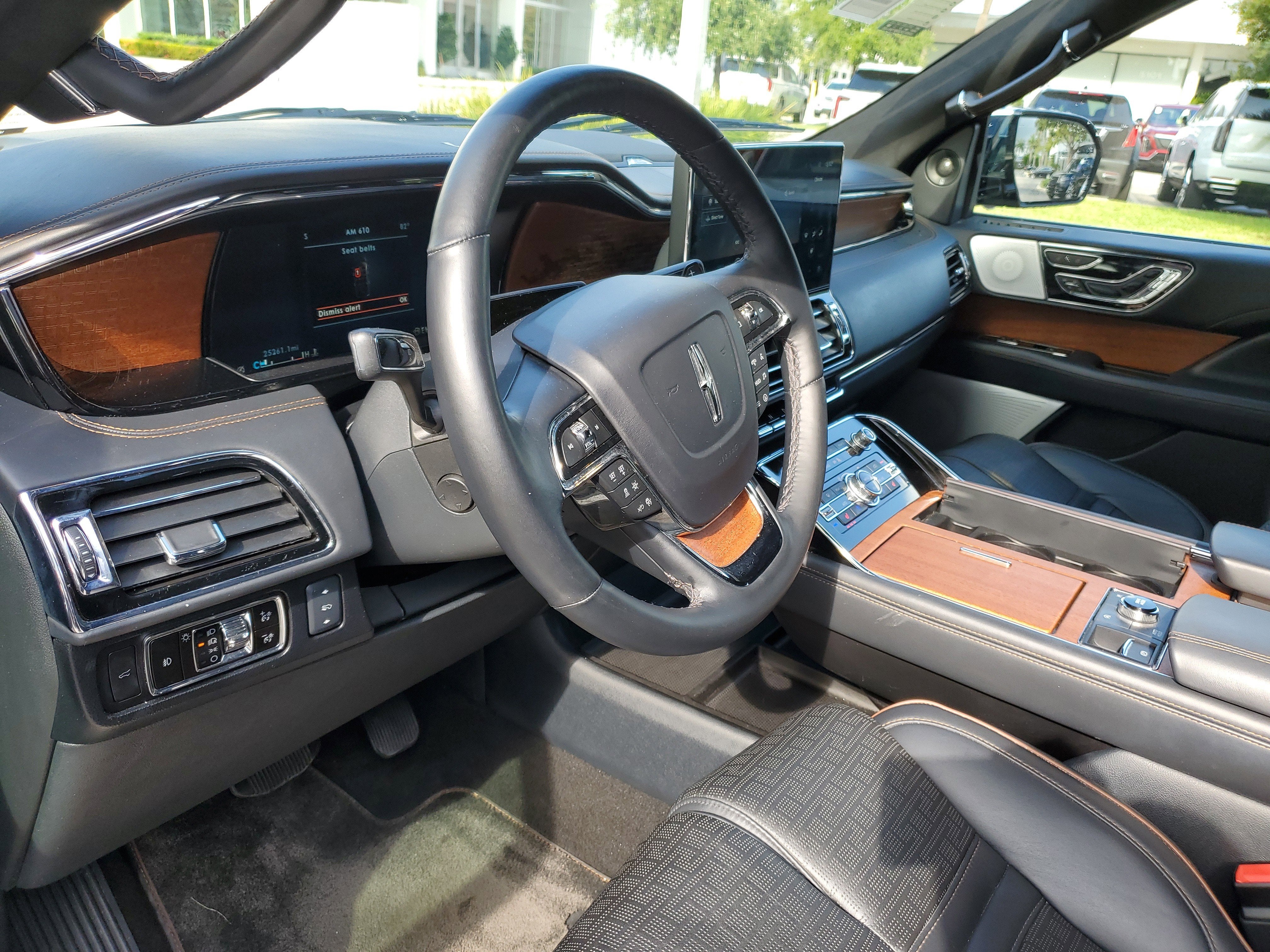 2023 Lincoln Navigator L Black Label