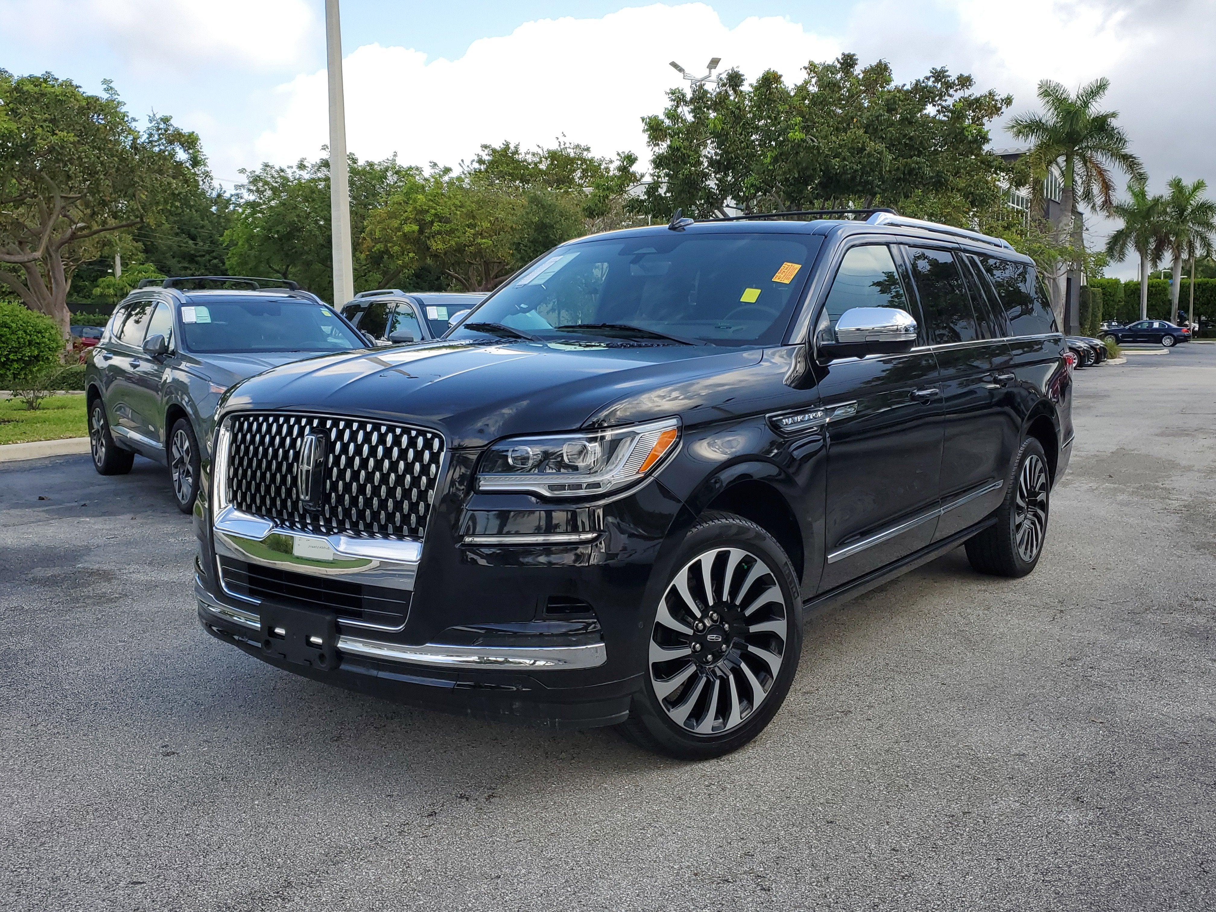 2023 Lincoln Navigator L Black Label