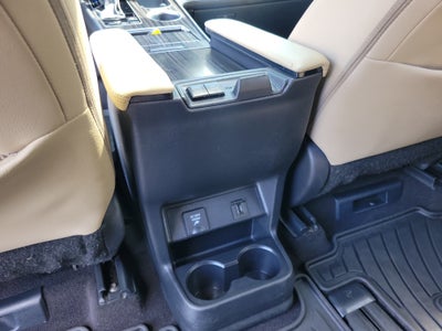 2023 Toyota Sienna Limited