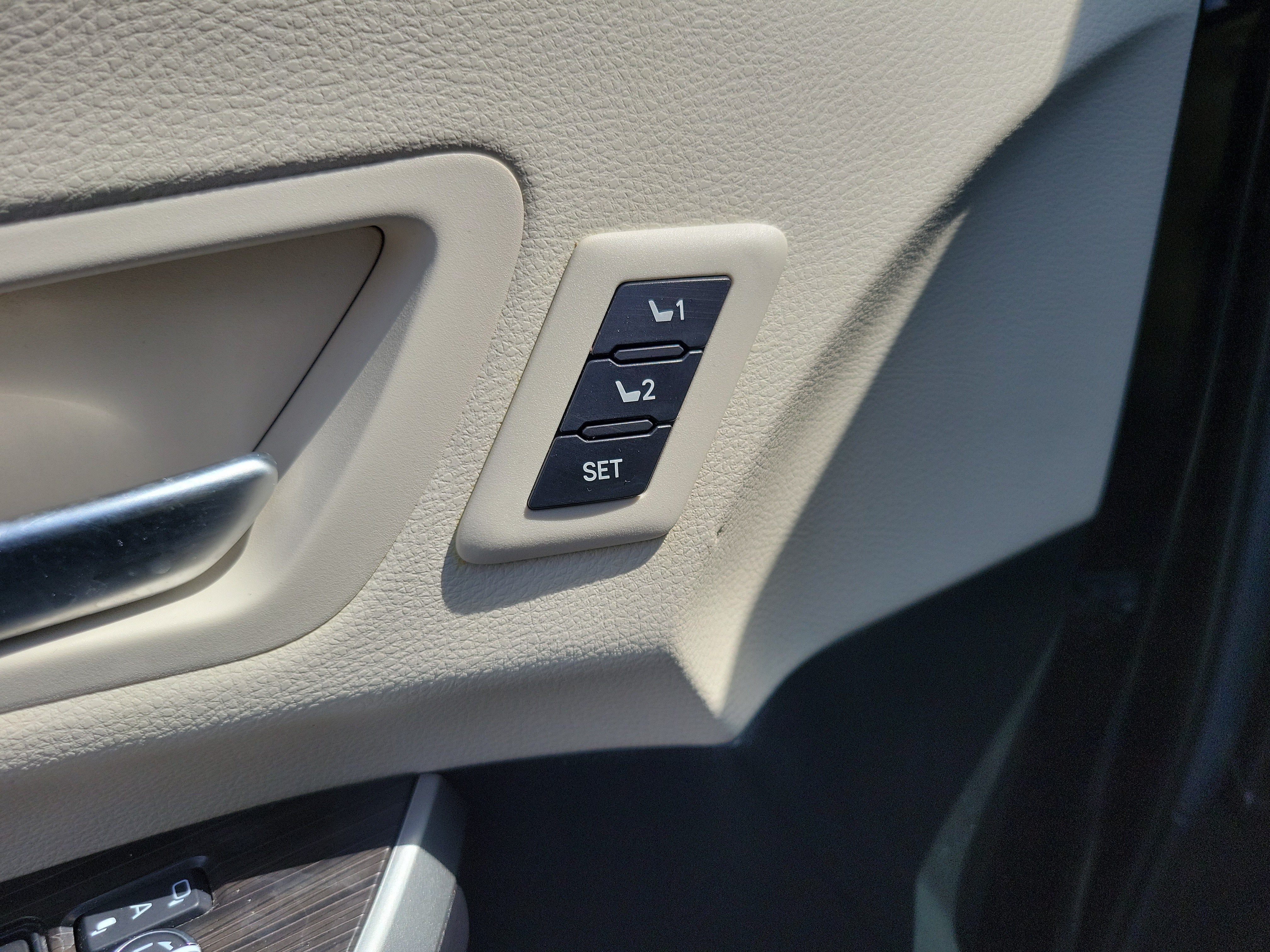 2023 Toyota Sienna Limited