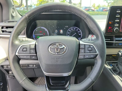 2023 Toyota Sienna Limited