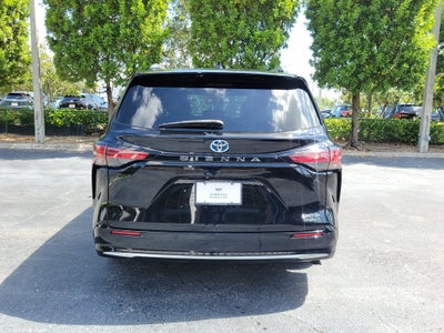 2023 Toyota Sienna Limited