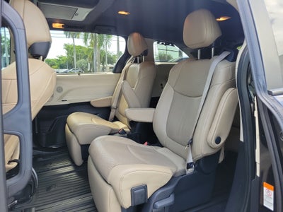 2023 Toyota Sienna Limited