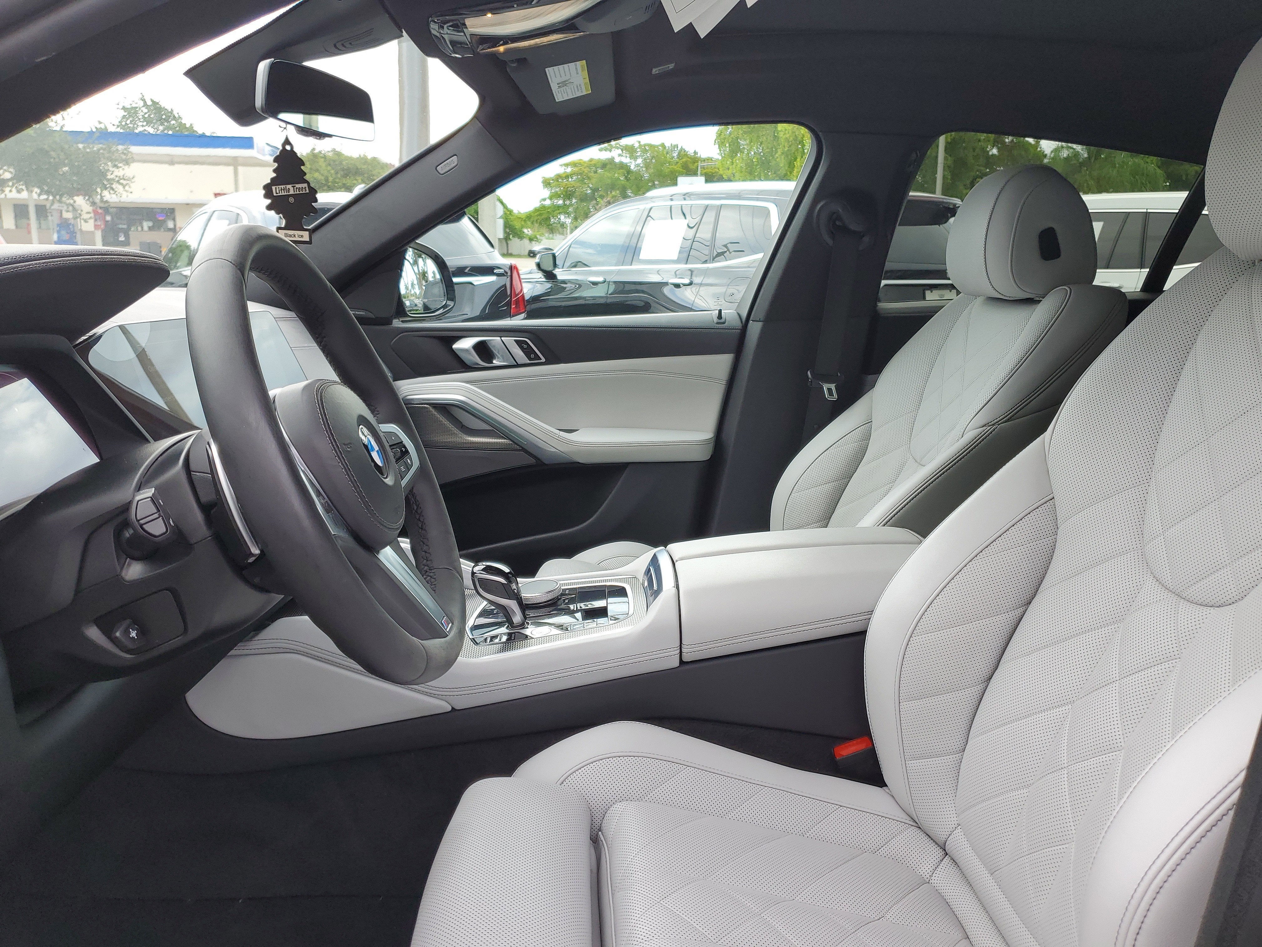 2023 BMW X6 xDrive40i