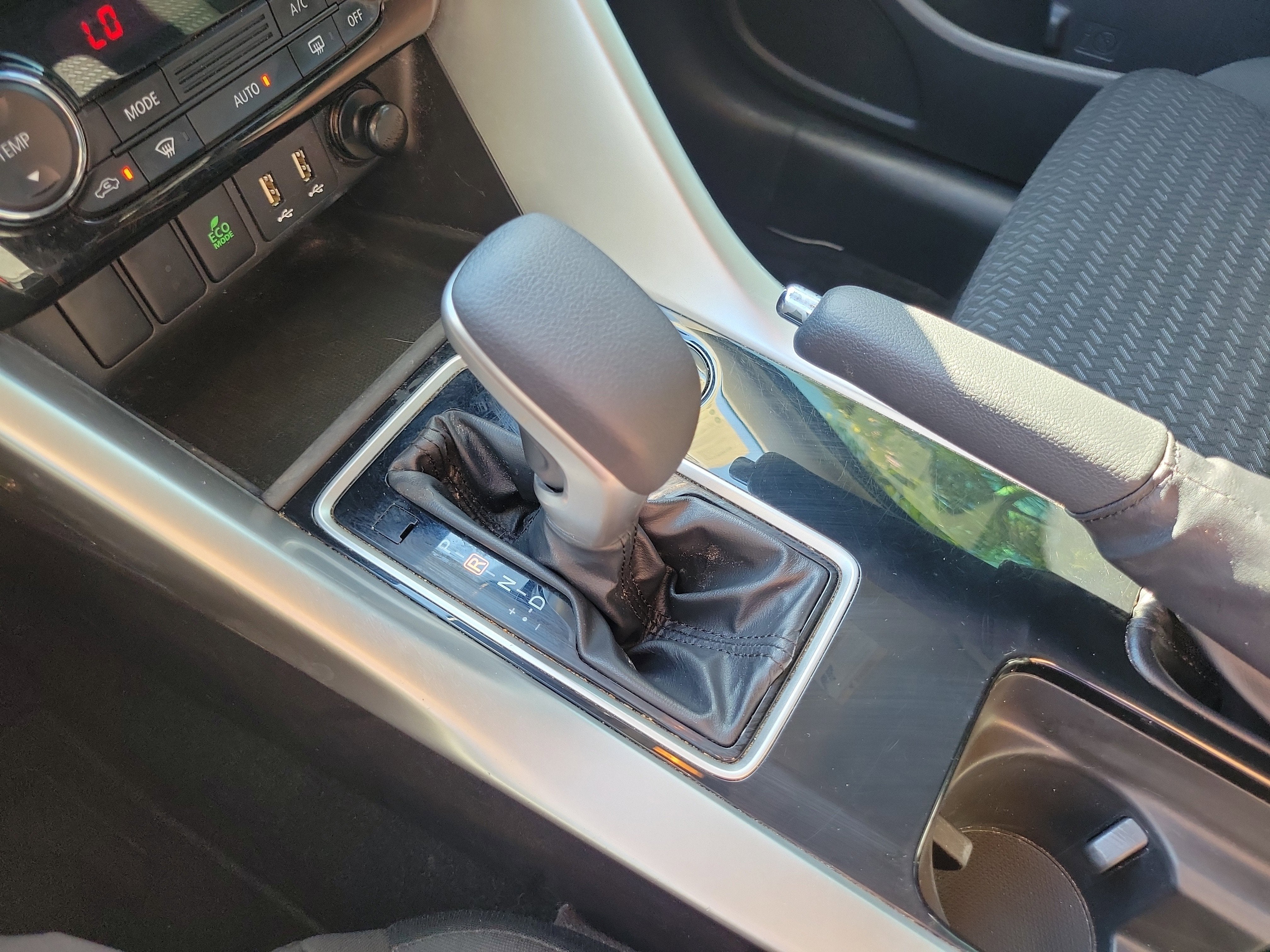 2022 Mitsubishi Eclipse Cross LE