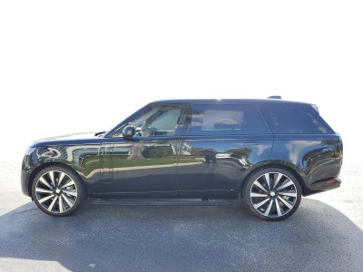 2023 Land Rover Range Rover SE