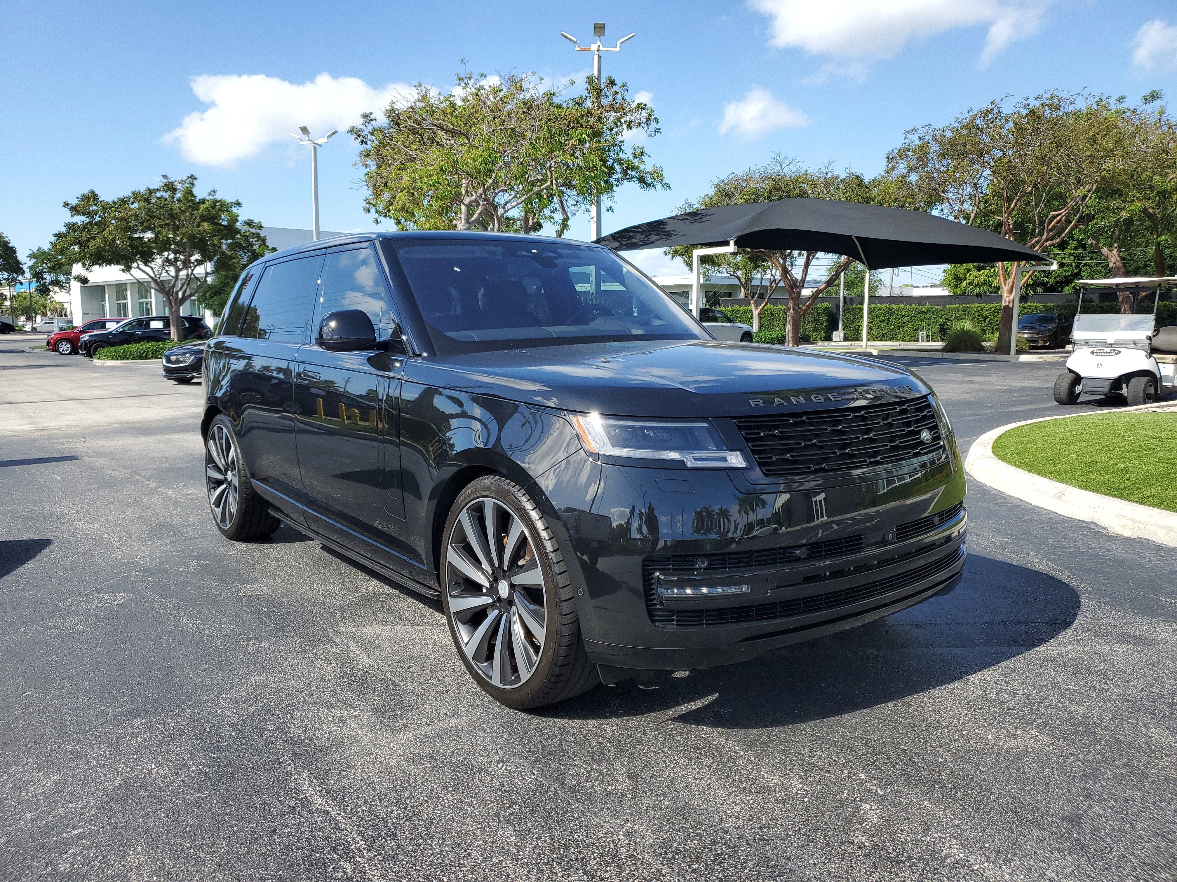 2023 Land Rover Range Rover SE