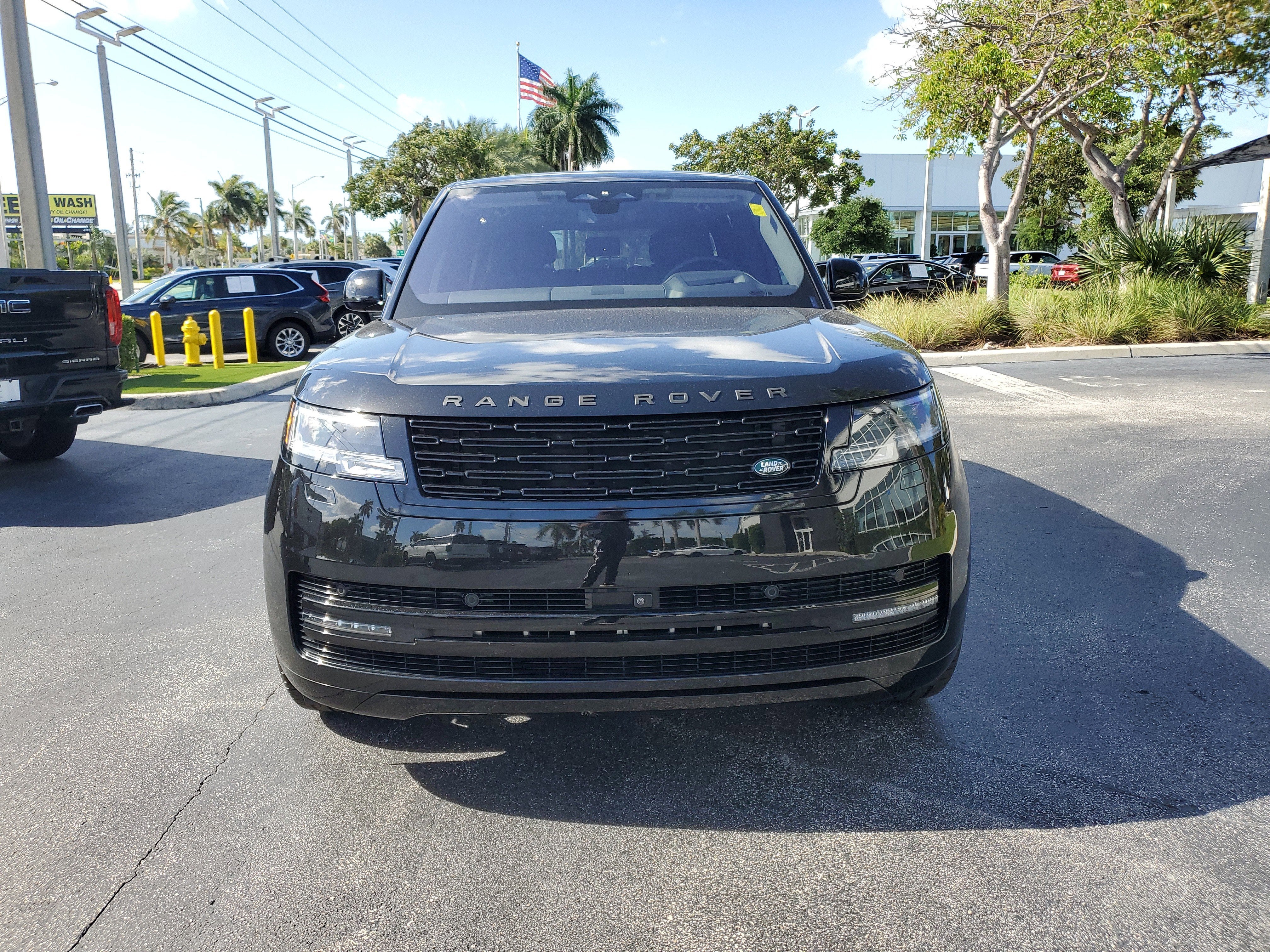 2023 Land Rover Range Rover SE